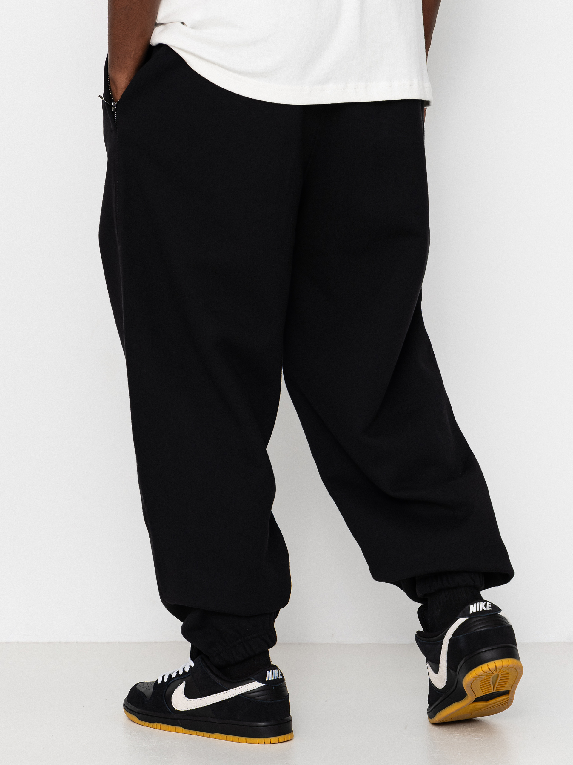 Nohavice Nike SB Solo Swoosh (black/black/white)