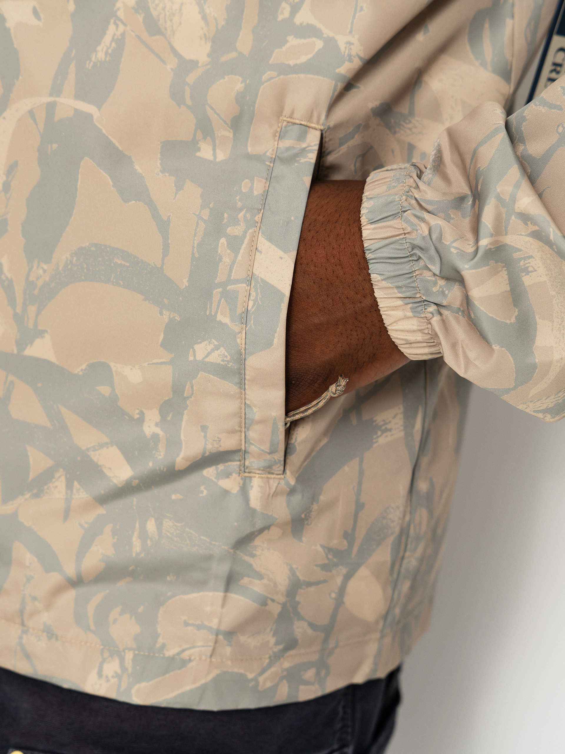 Bunda Salty Crew Surface Windbreaker (light camo)