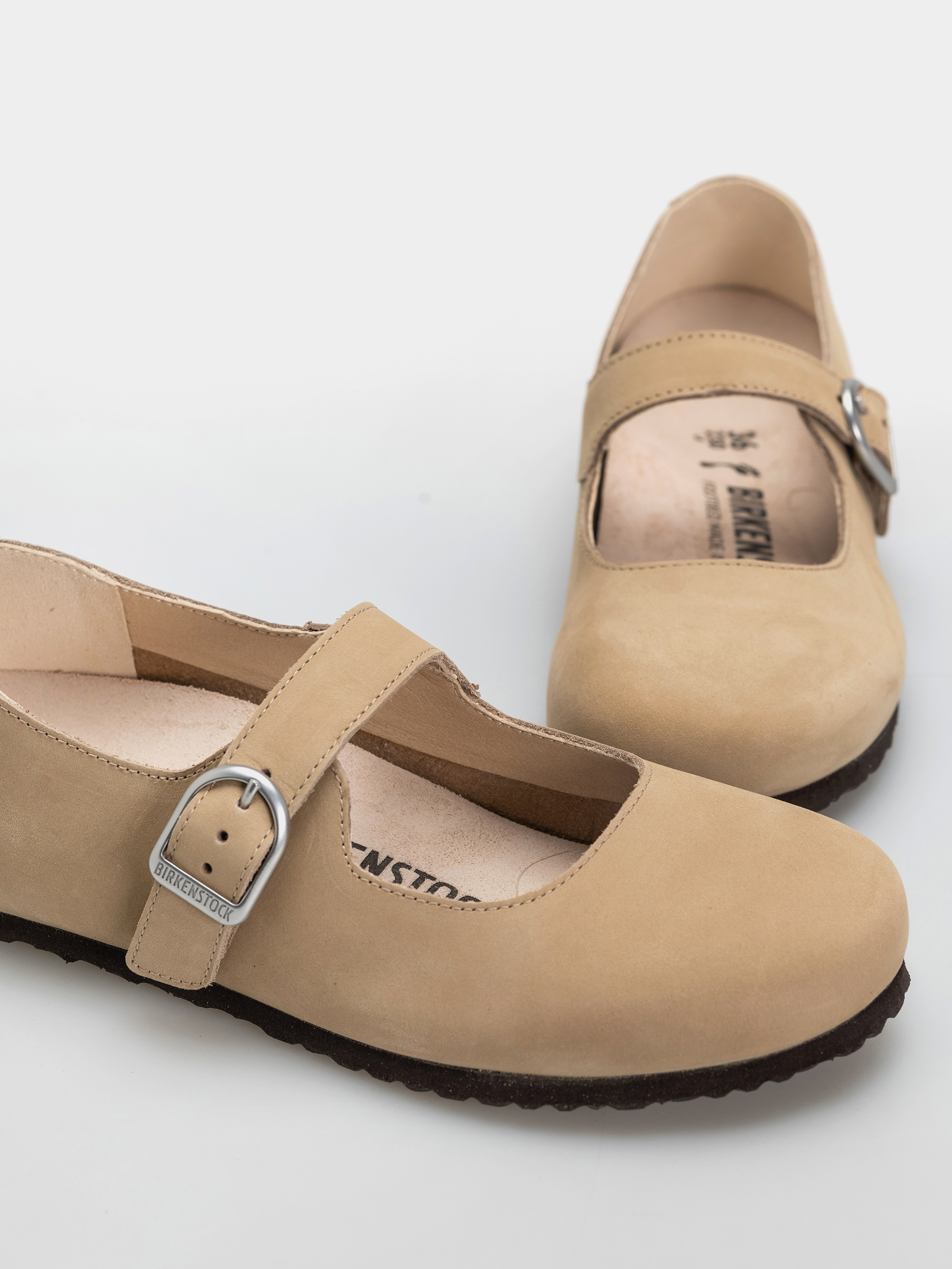 Šľapky Birkenstock Santa Clarita Nubuck Leather Narrow Wmn (sandcastle)