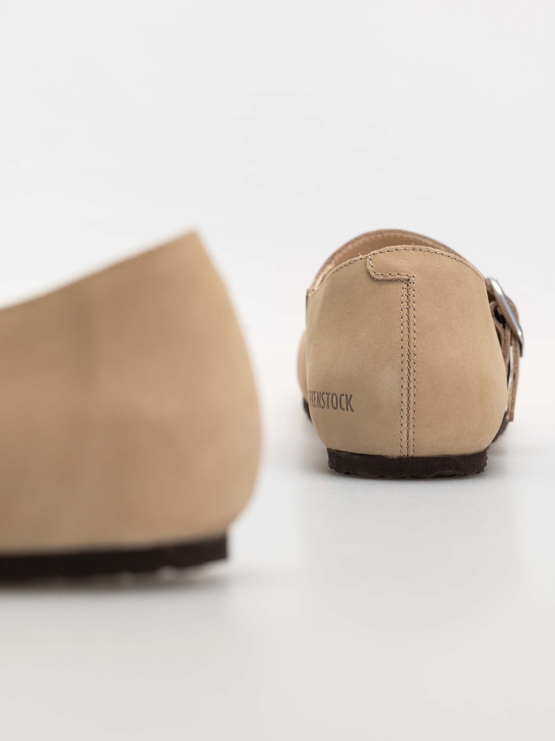 Šľapky Birkenstock Santa Clarita Nubuck Leather Narrow Wmn (sandcastle)
