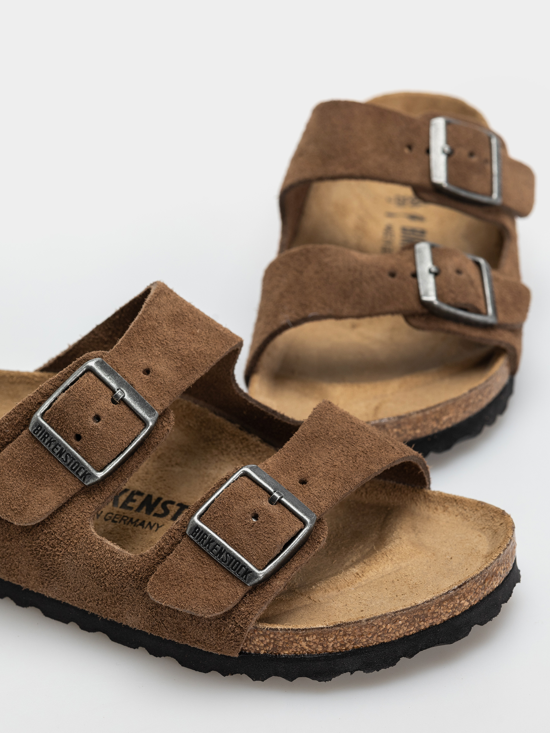 Šľapky Birkenstock Arizona Suede Leather Narrow (dark tea)