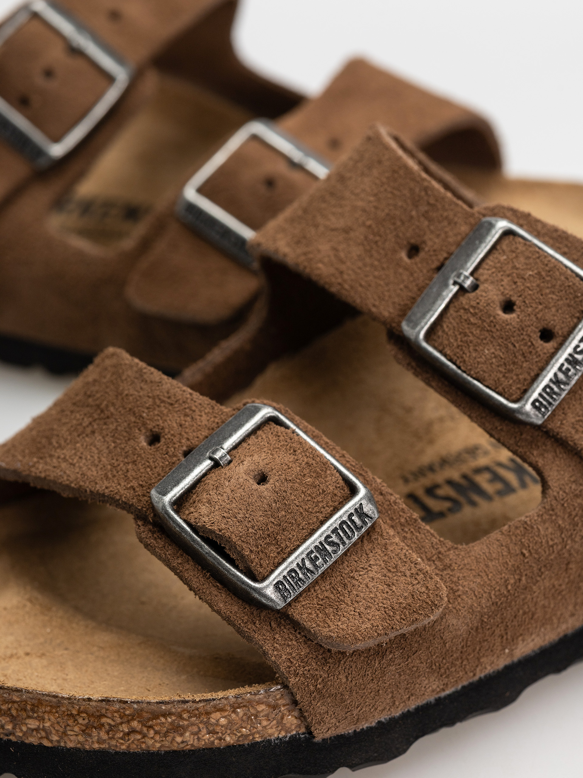 Šľapky Birkenstock Arizona Suede Leather Narrow (dark tea)