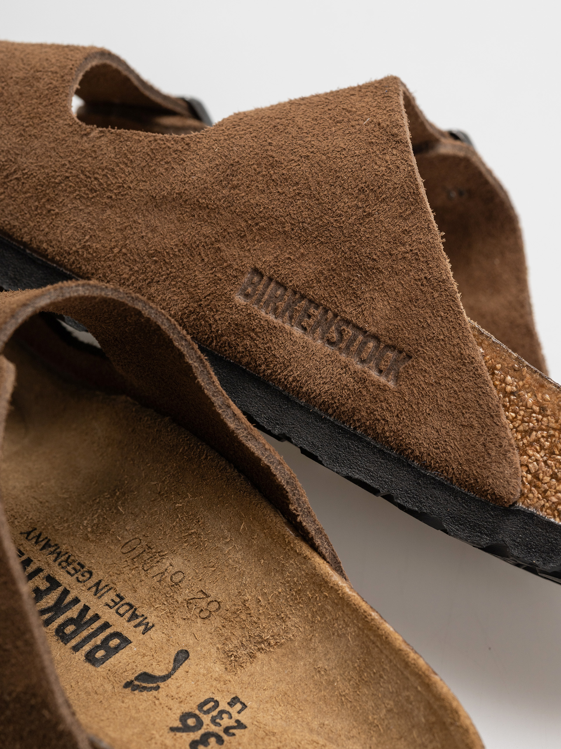 Šľapky Birkenstock Arizona Suede Leather Narrow (dark tea)