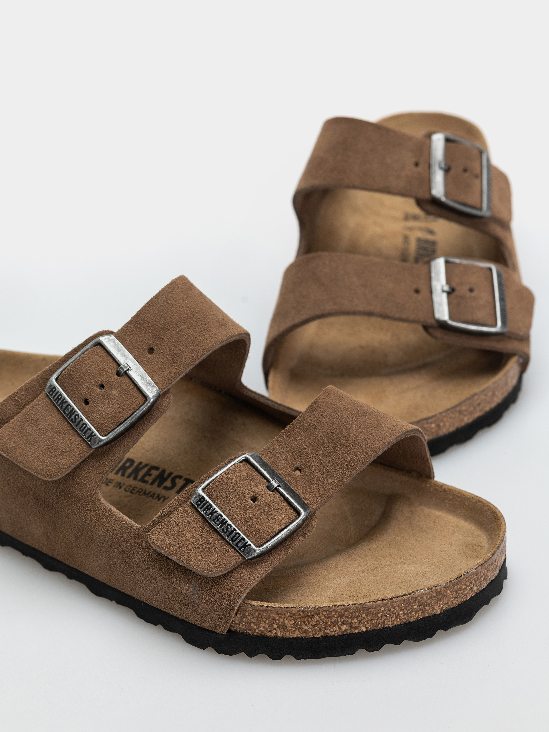 Šľapky Birkenstock Arizona Suede Leather Regular (dark tea)
