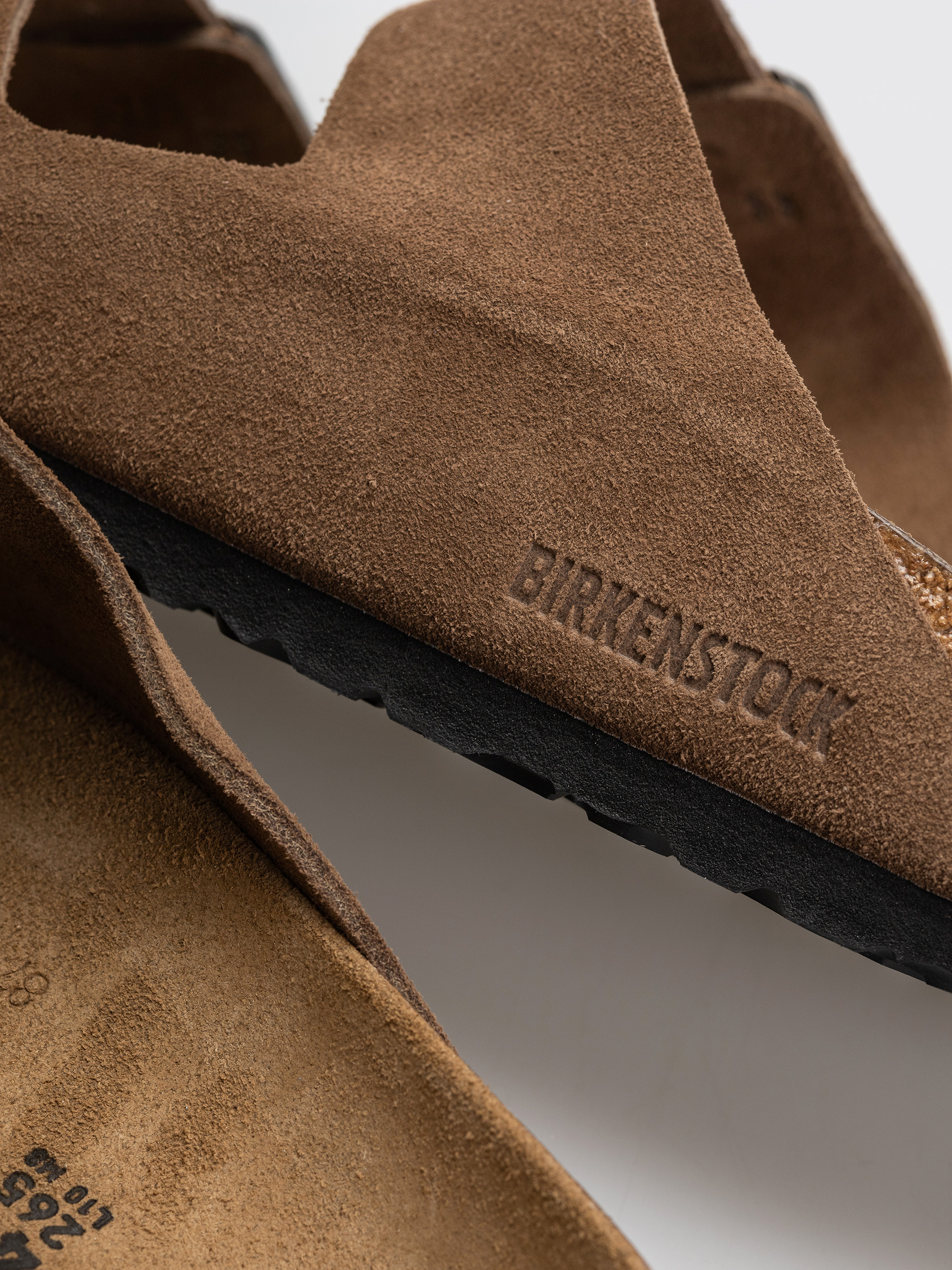 Šľapky Birkenstock Arizona Suede Leather Regular (dark tea)