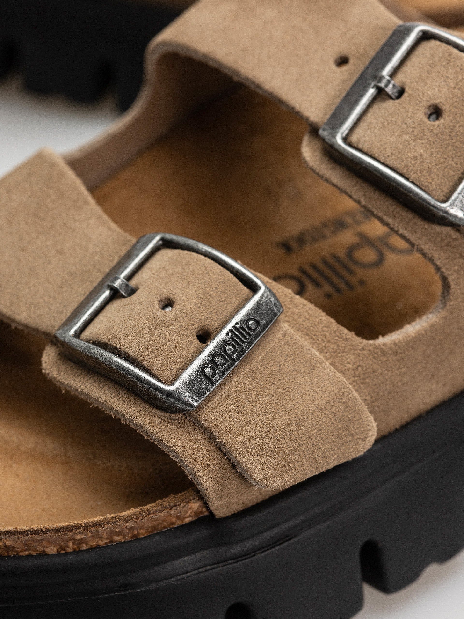 Šľapky Birkenstock Arizona Chunky Suede Leather Narrow Wmn (gray taupe)