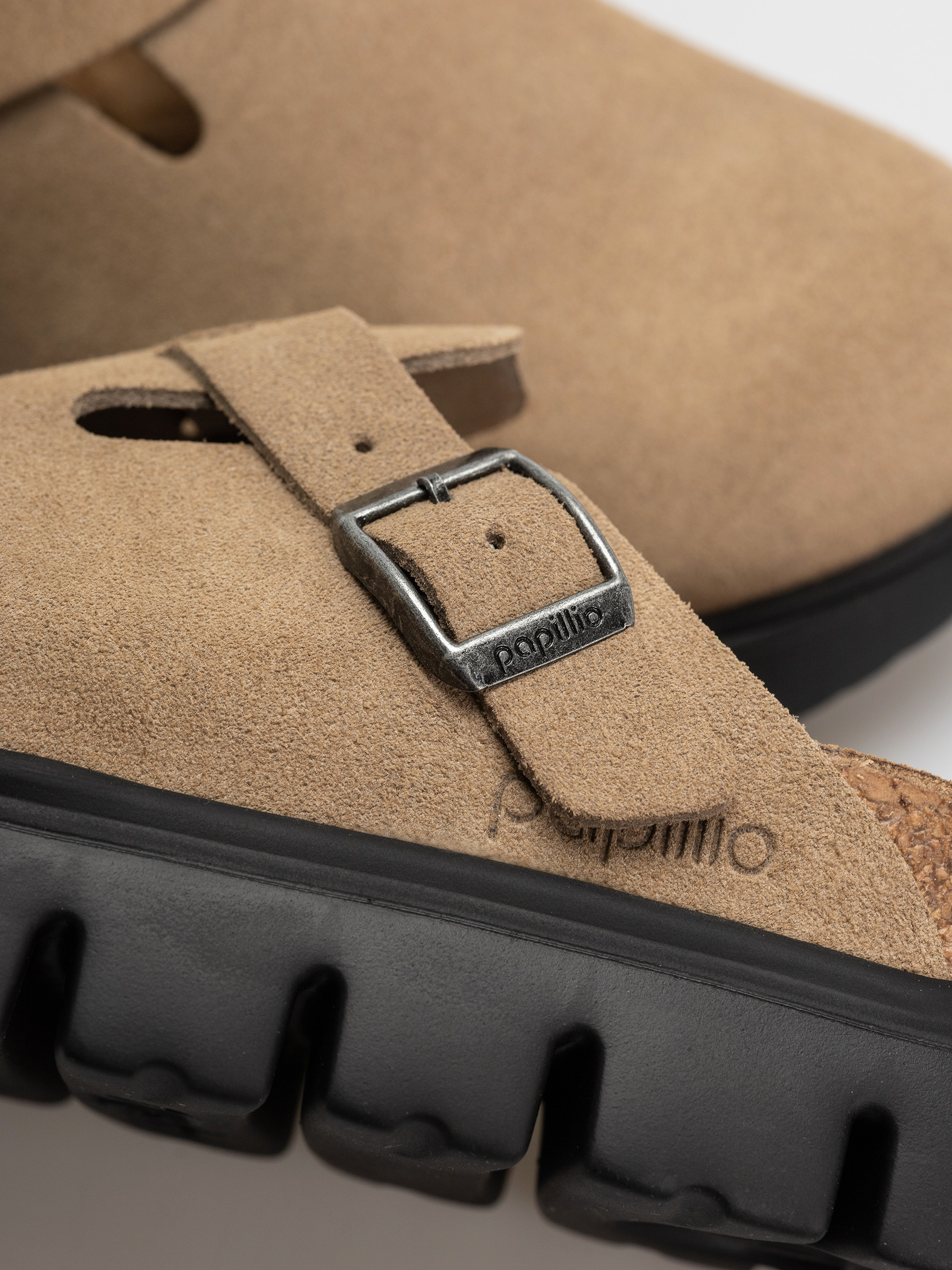 Šľapky Birkenstock Boston Chunky Suede Leather Narrow Wmn (gray taupe)