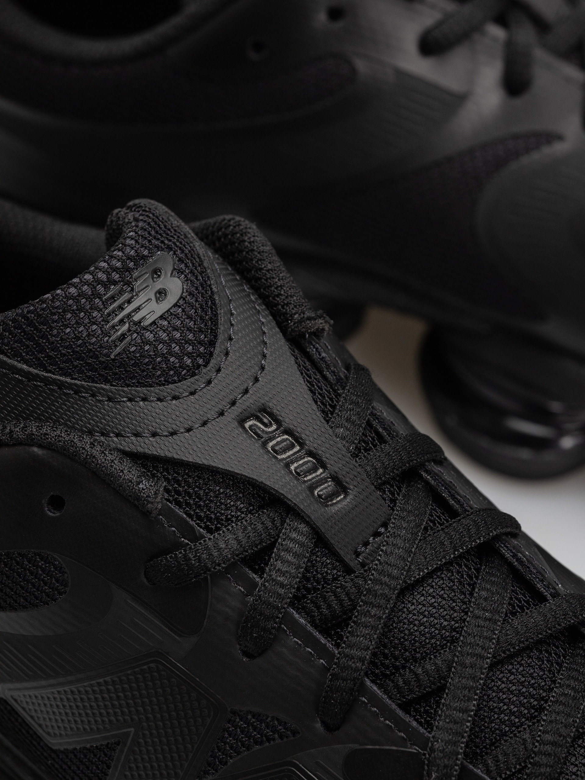 Topánky New Balance 2000 (black/white)