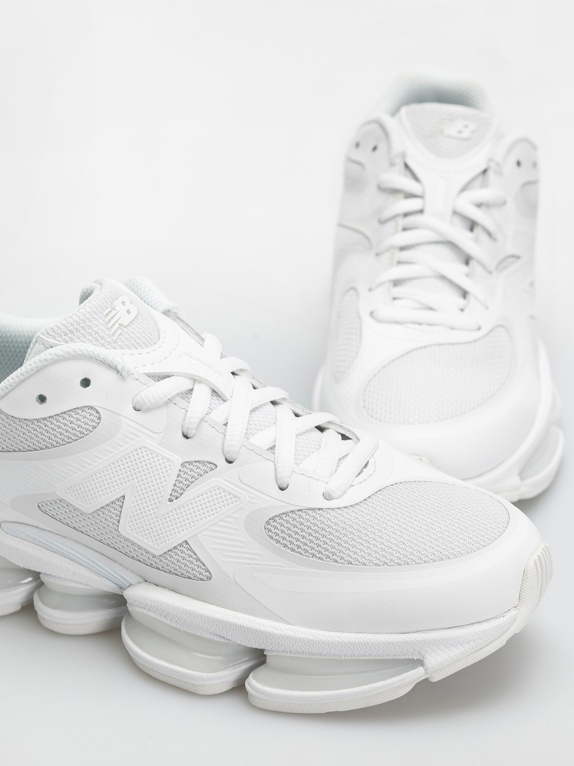 Topánky New Balance 2000 (white/white/black)