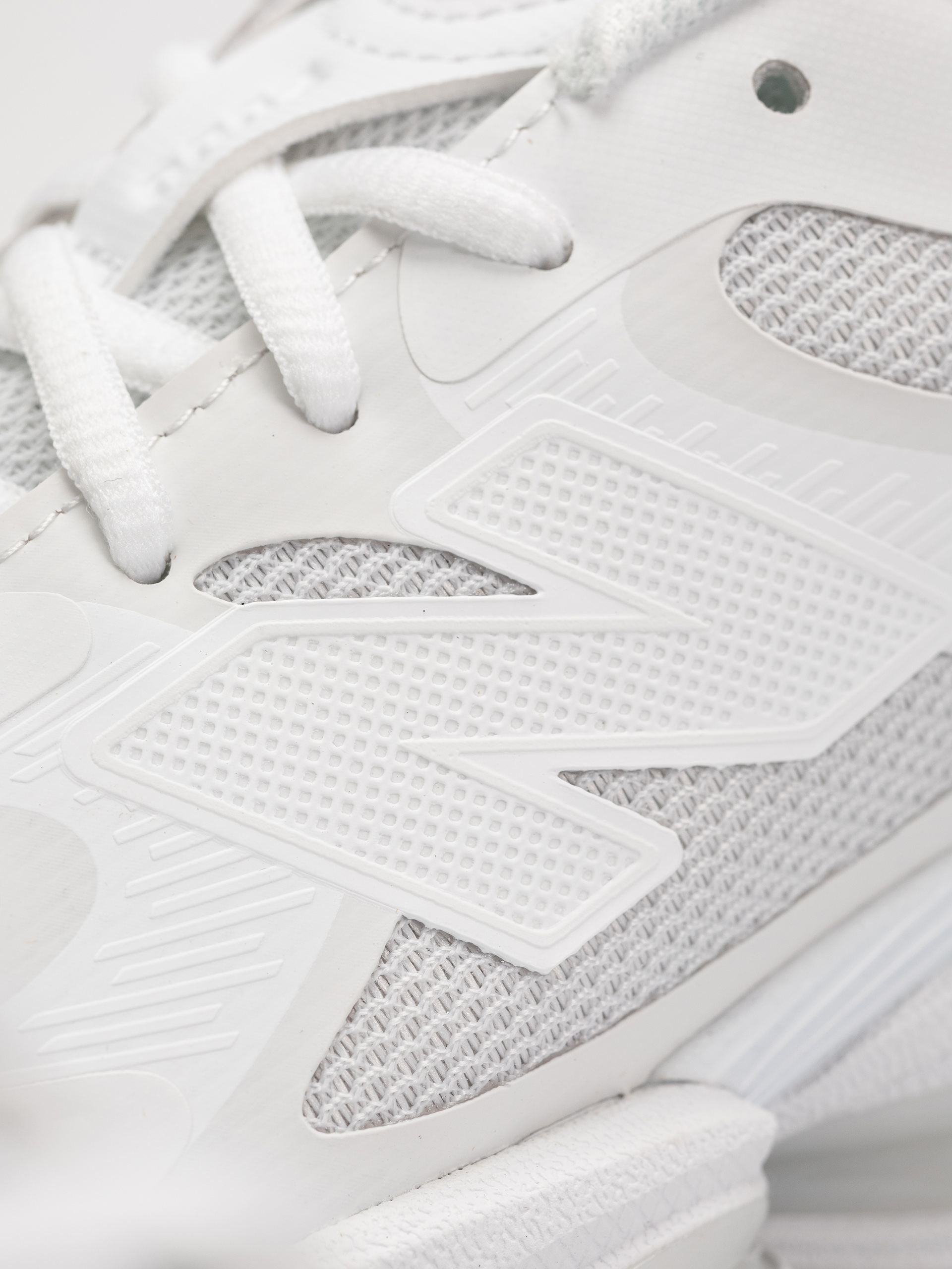 Topánky New Balance 2000 (white/white/black)