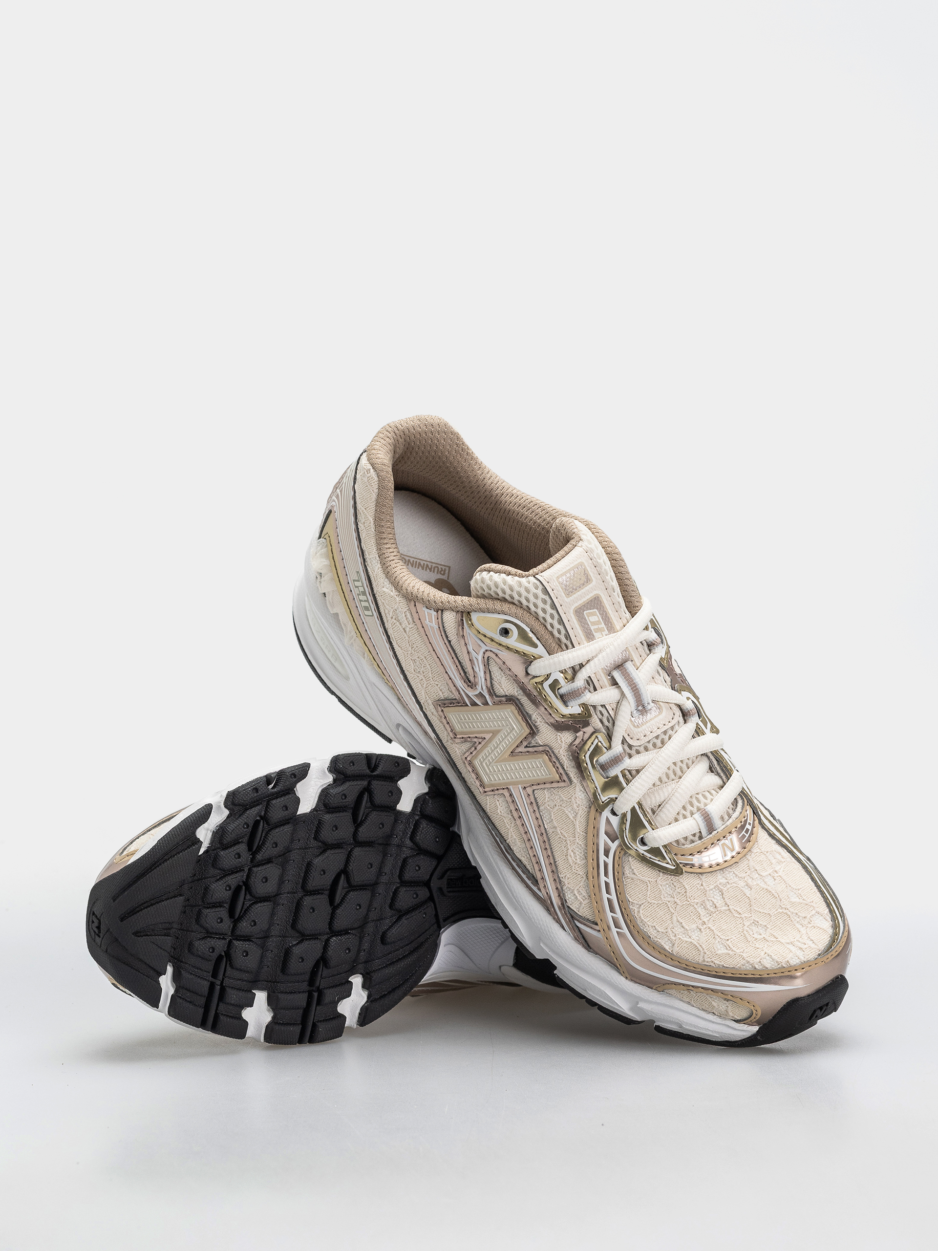 Topánky New Balance 740 (sea salt/silver metallic)