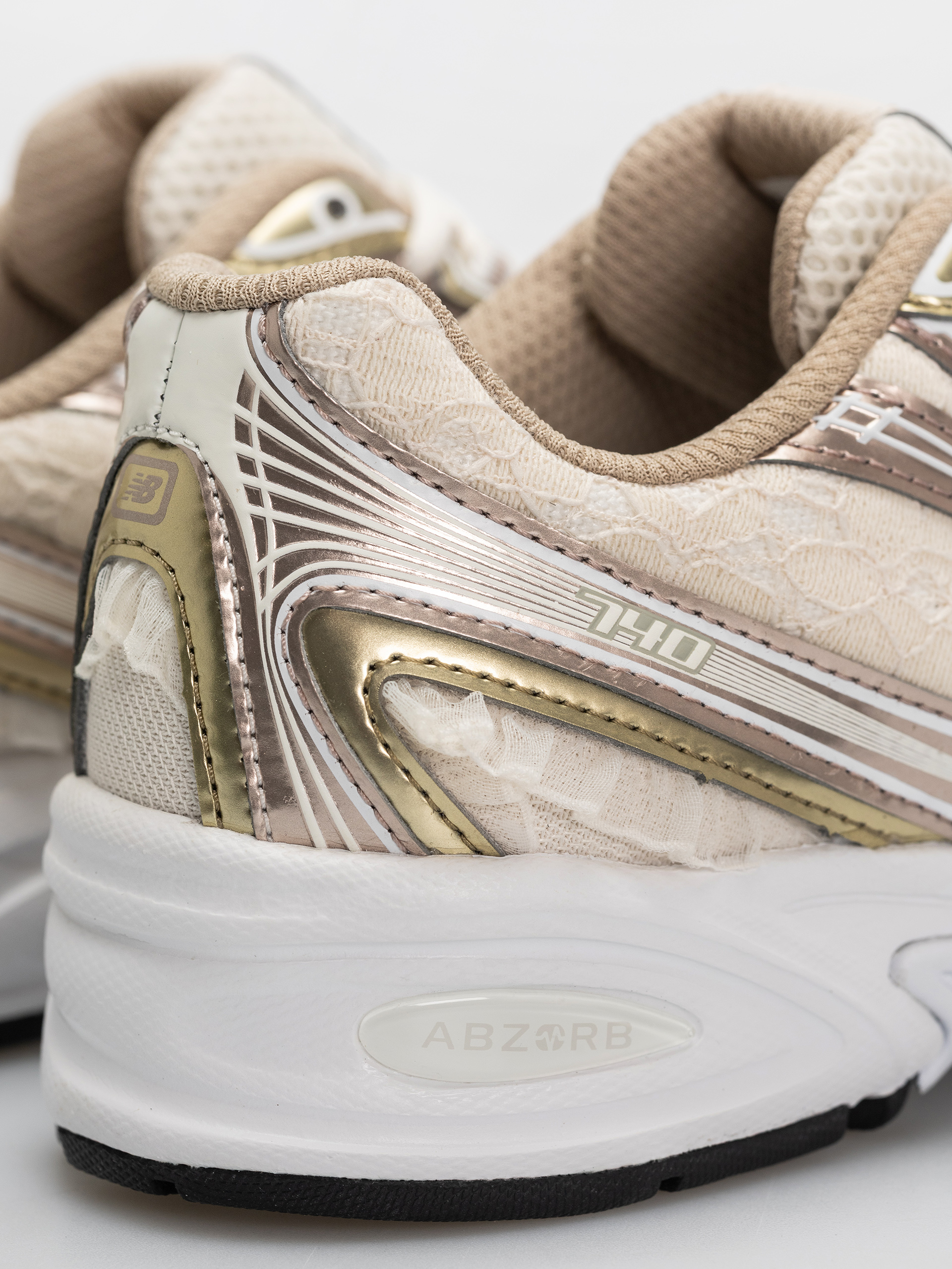Topánky New Balance 740 (sea salt/silver metallic)