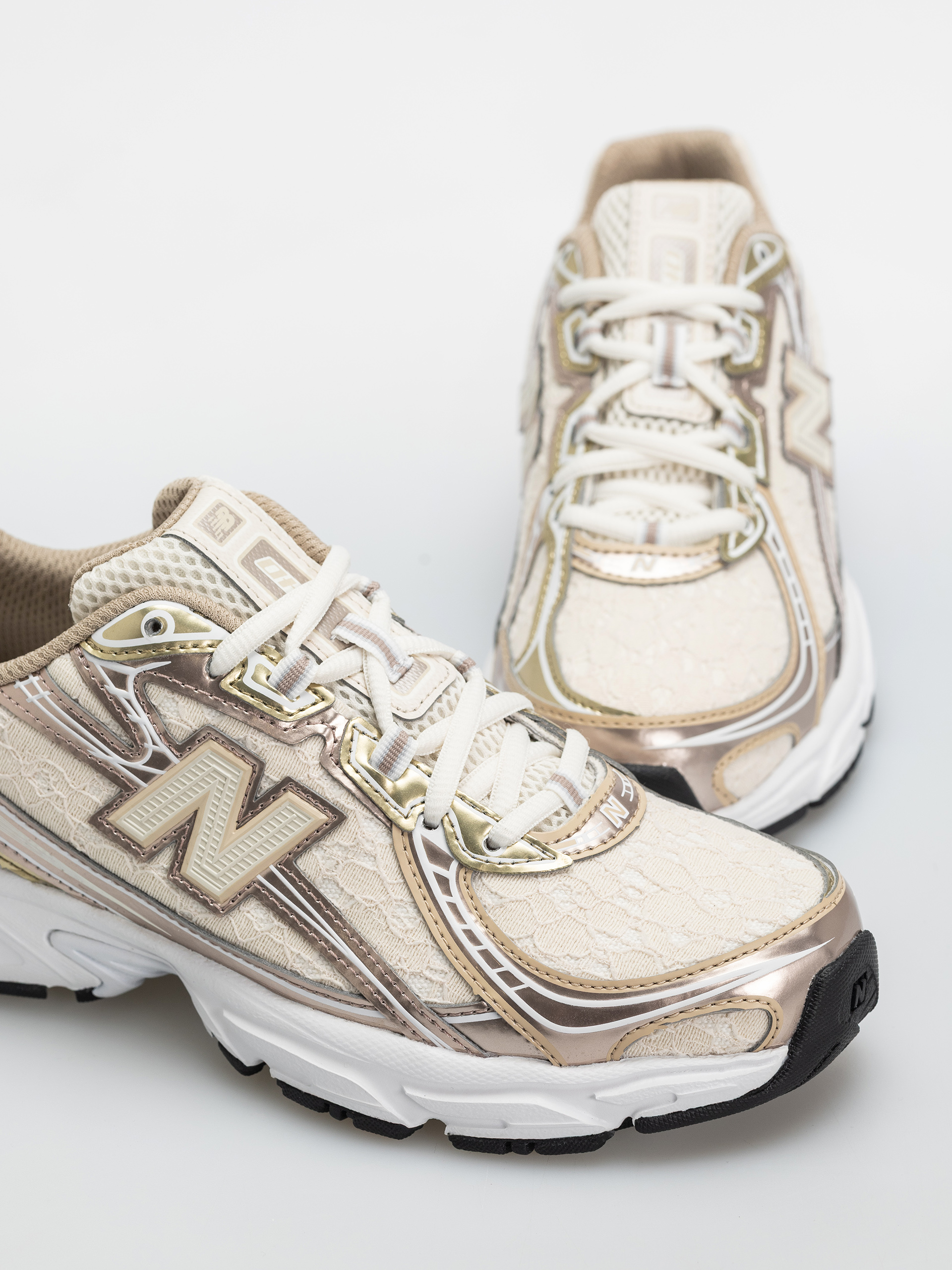 Topánky New Balance 740 (sea salt/silver metallic)