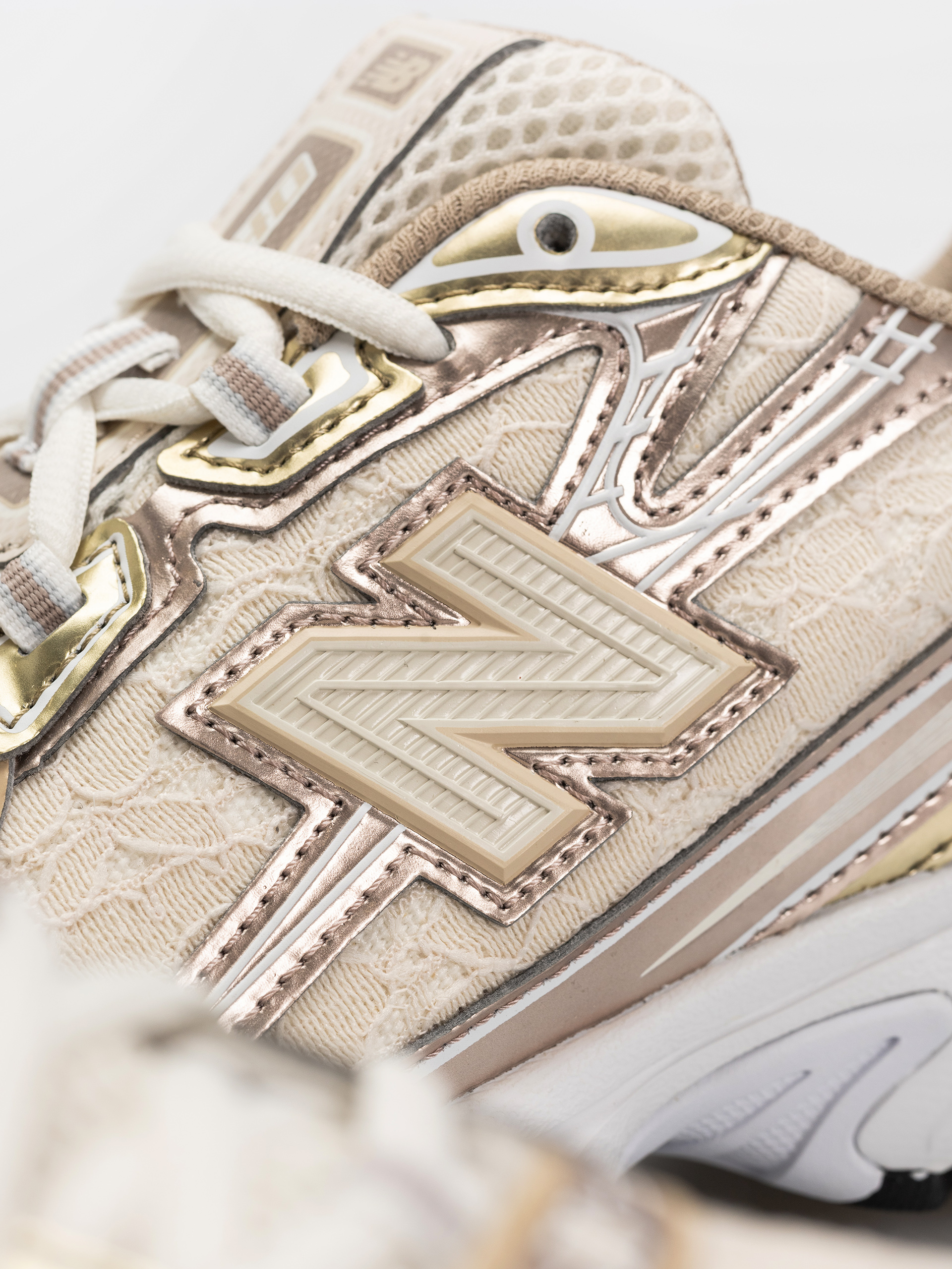 Topánky New Balance 740 (sea salt/silver metallic)
