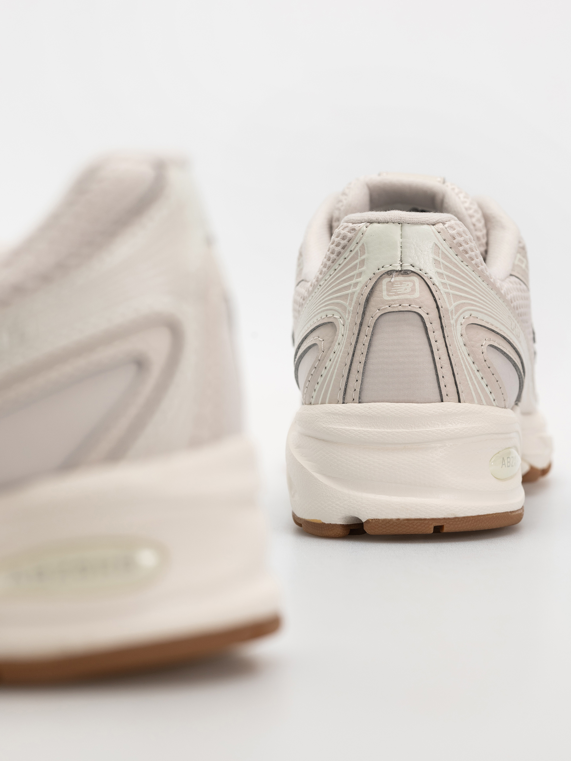 Topánky New Balance 740 (moonbeam/sea salt)