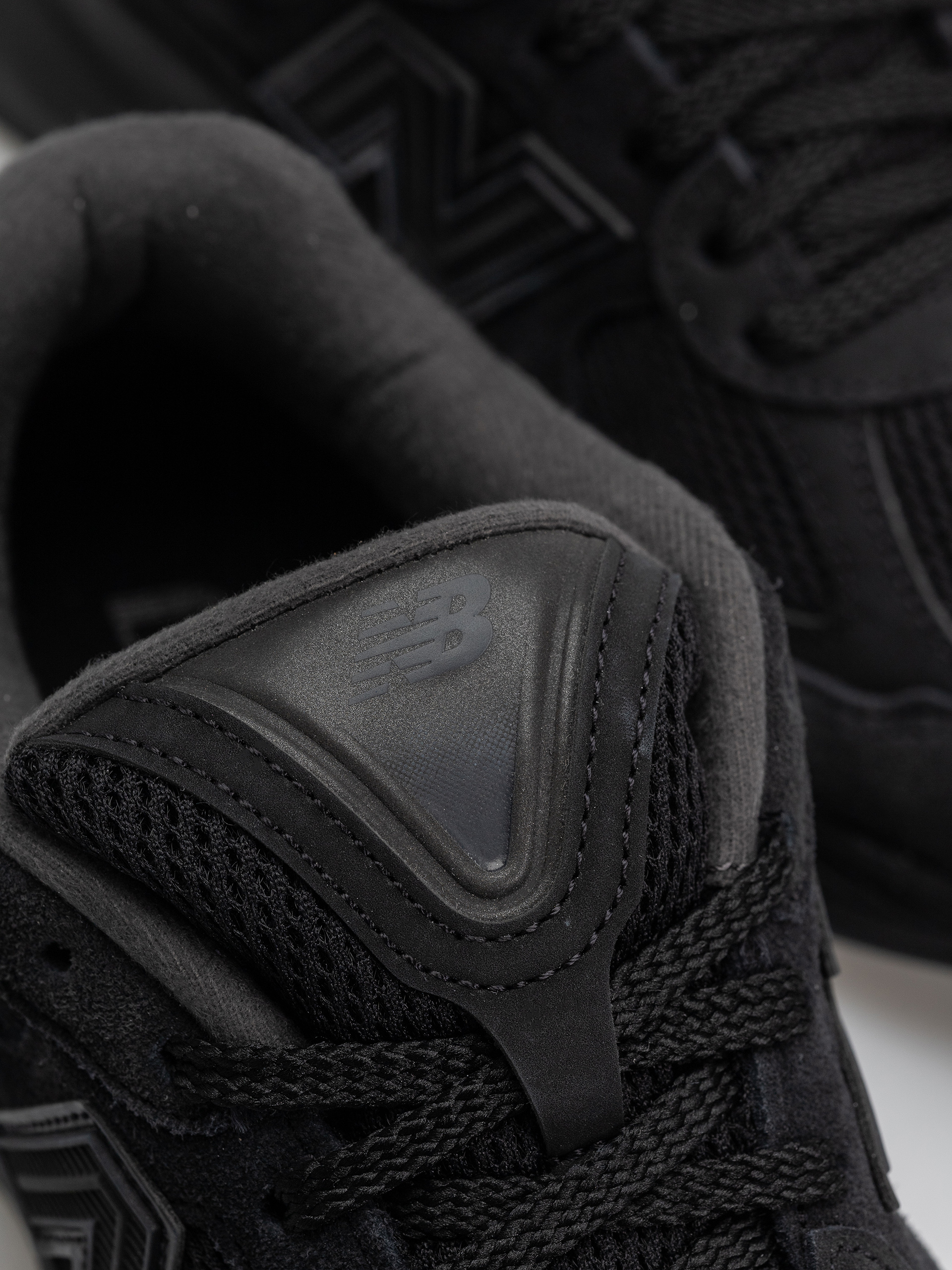 Topánky New Balance 2010 (black/black)
