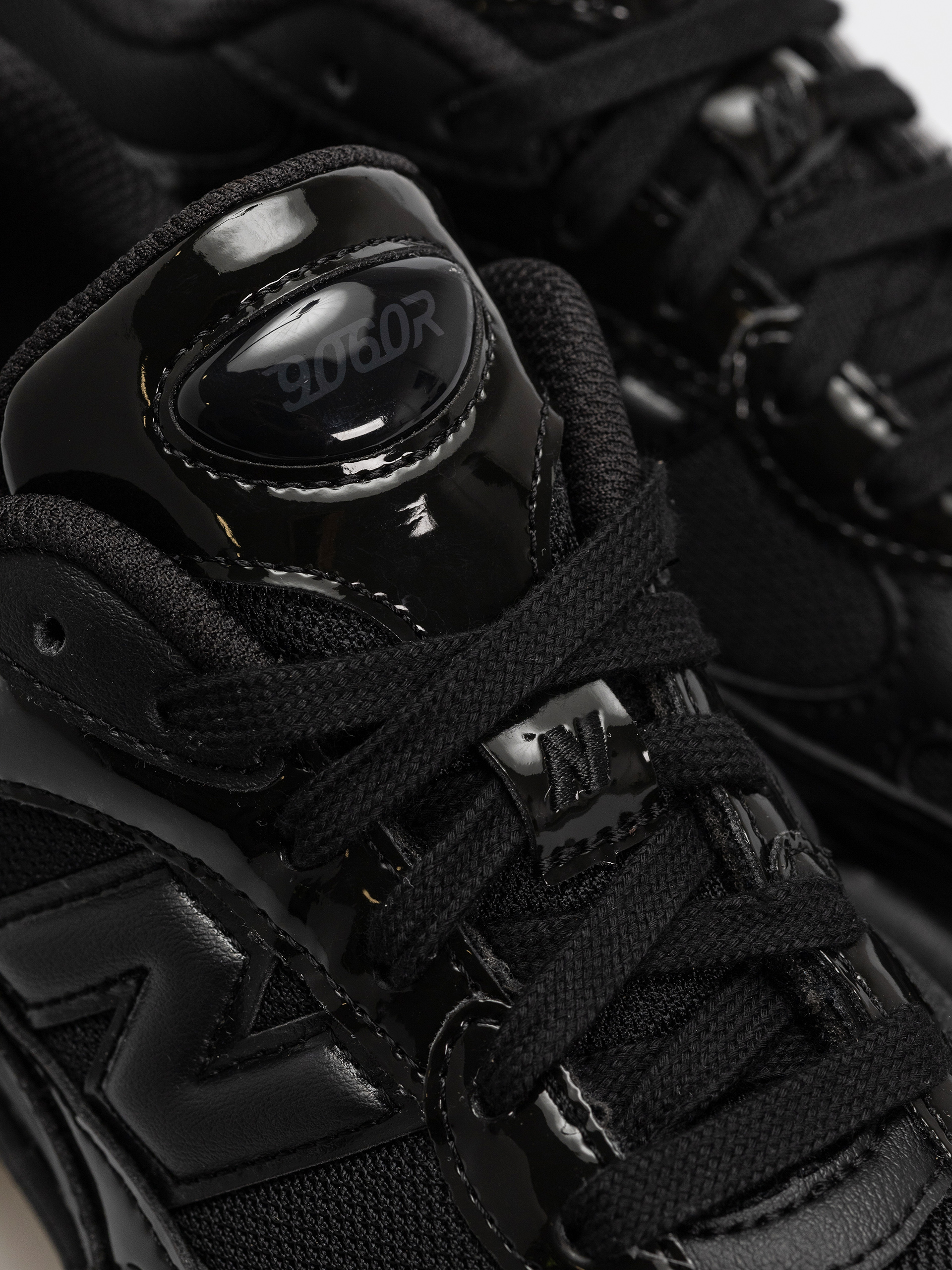 Topánky New Balance 9060 (black/black)
