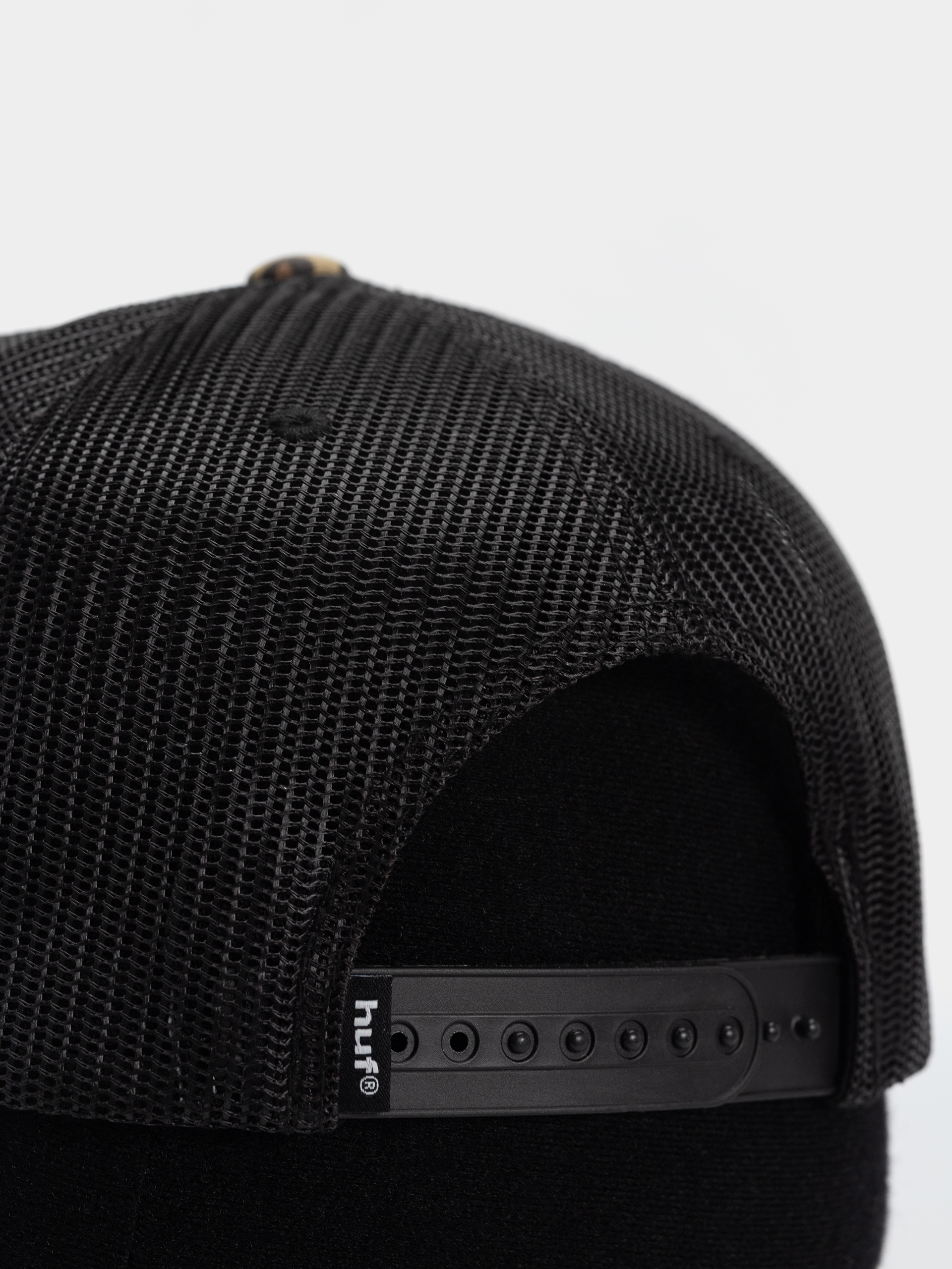 Šiltovka HUF Safari Trucker (leopard)