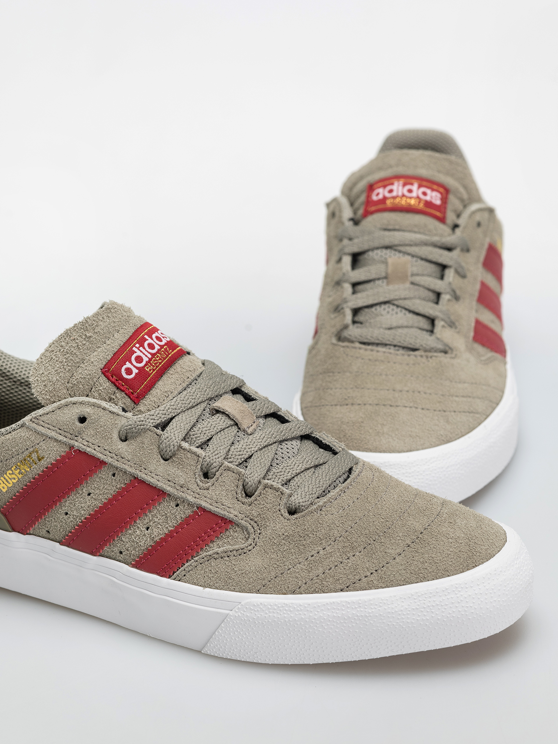 Topánky adidas Busenitz Vulc II (silpeb/tmvire/ftwwht)