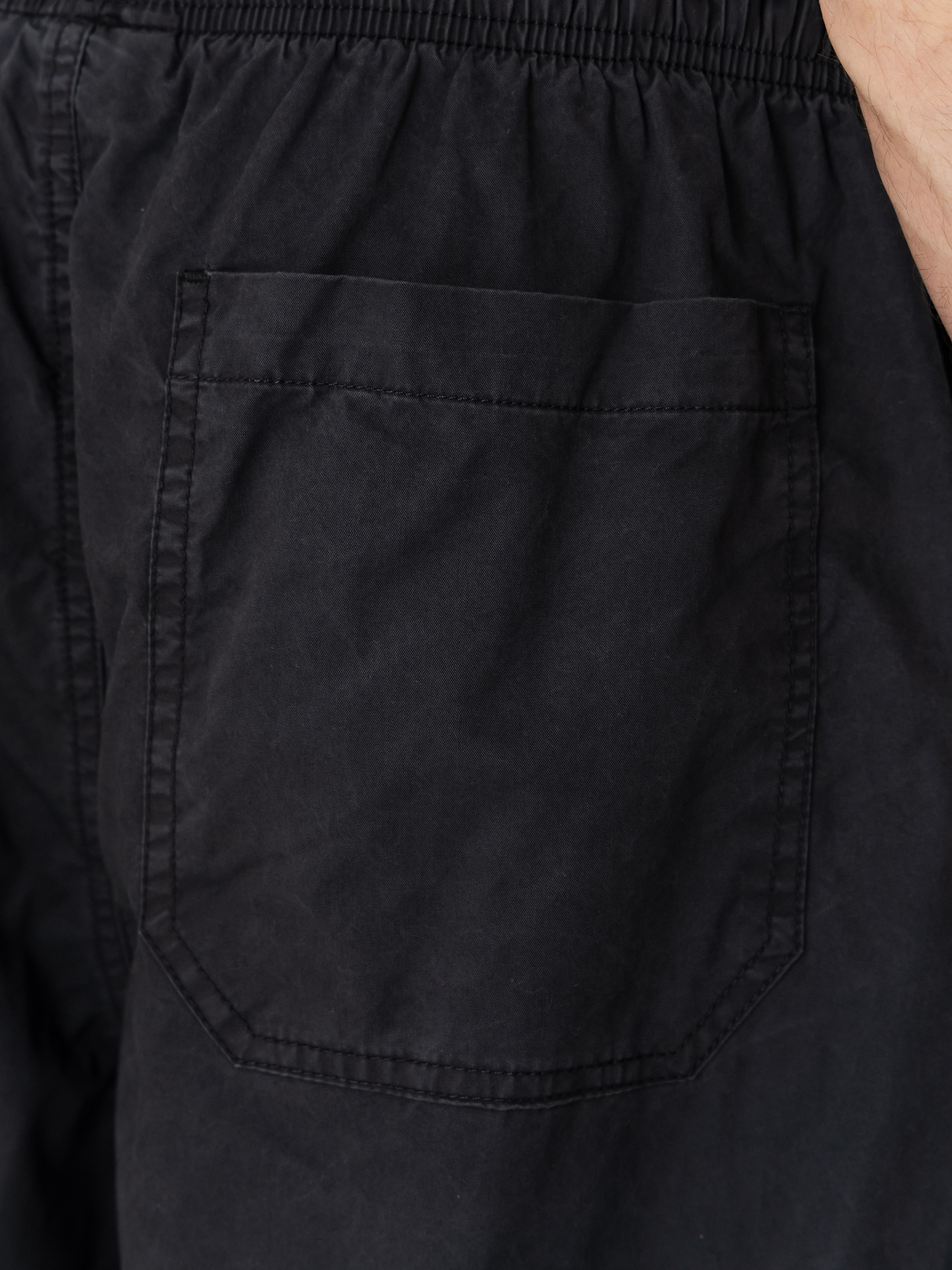 Kraťasy OBEY Easy Trail (black faded wash)
