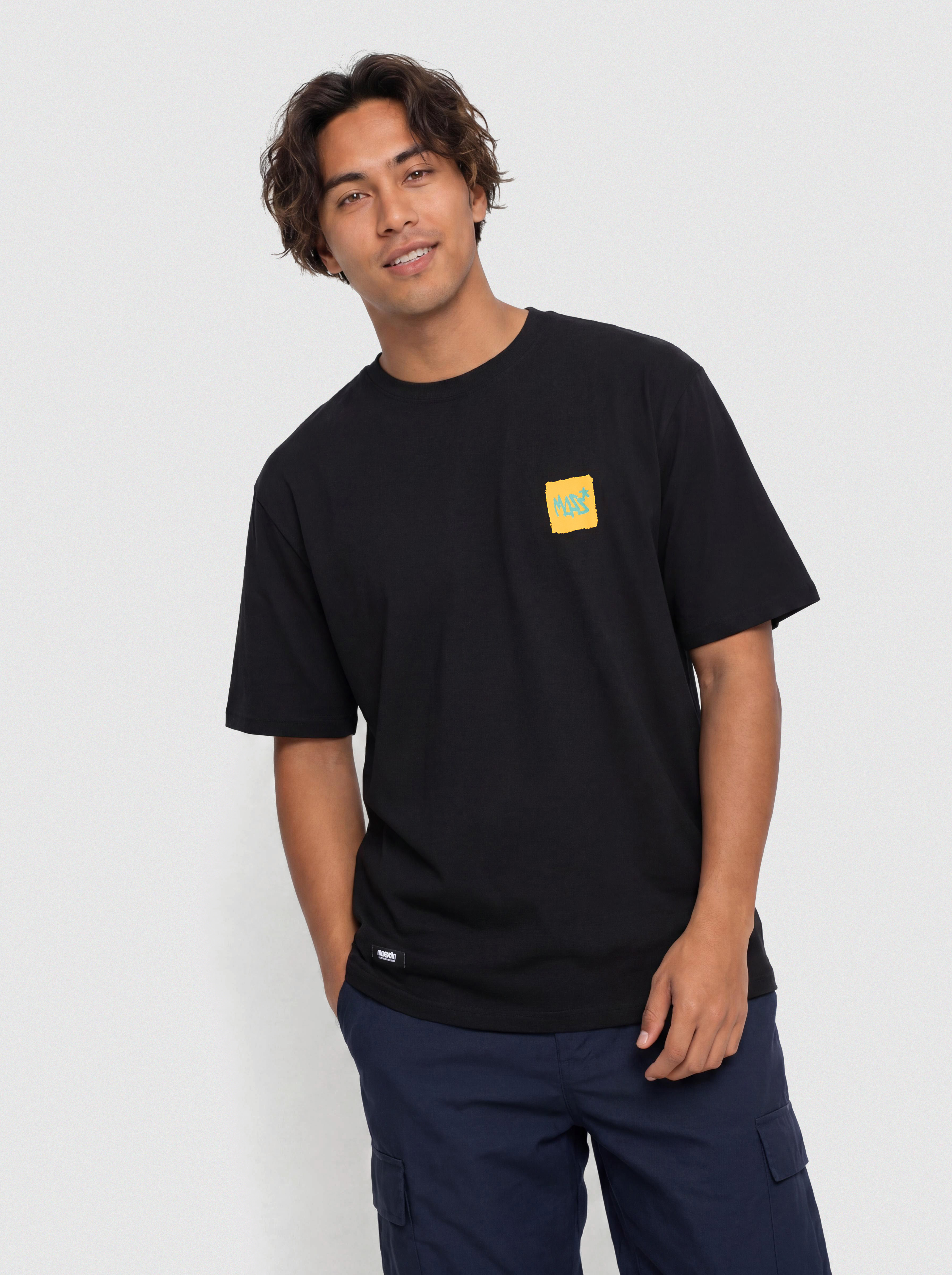 Tričko MassDnm Permanent Vacations (black)