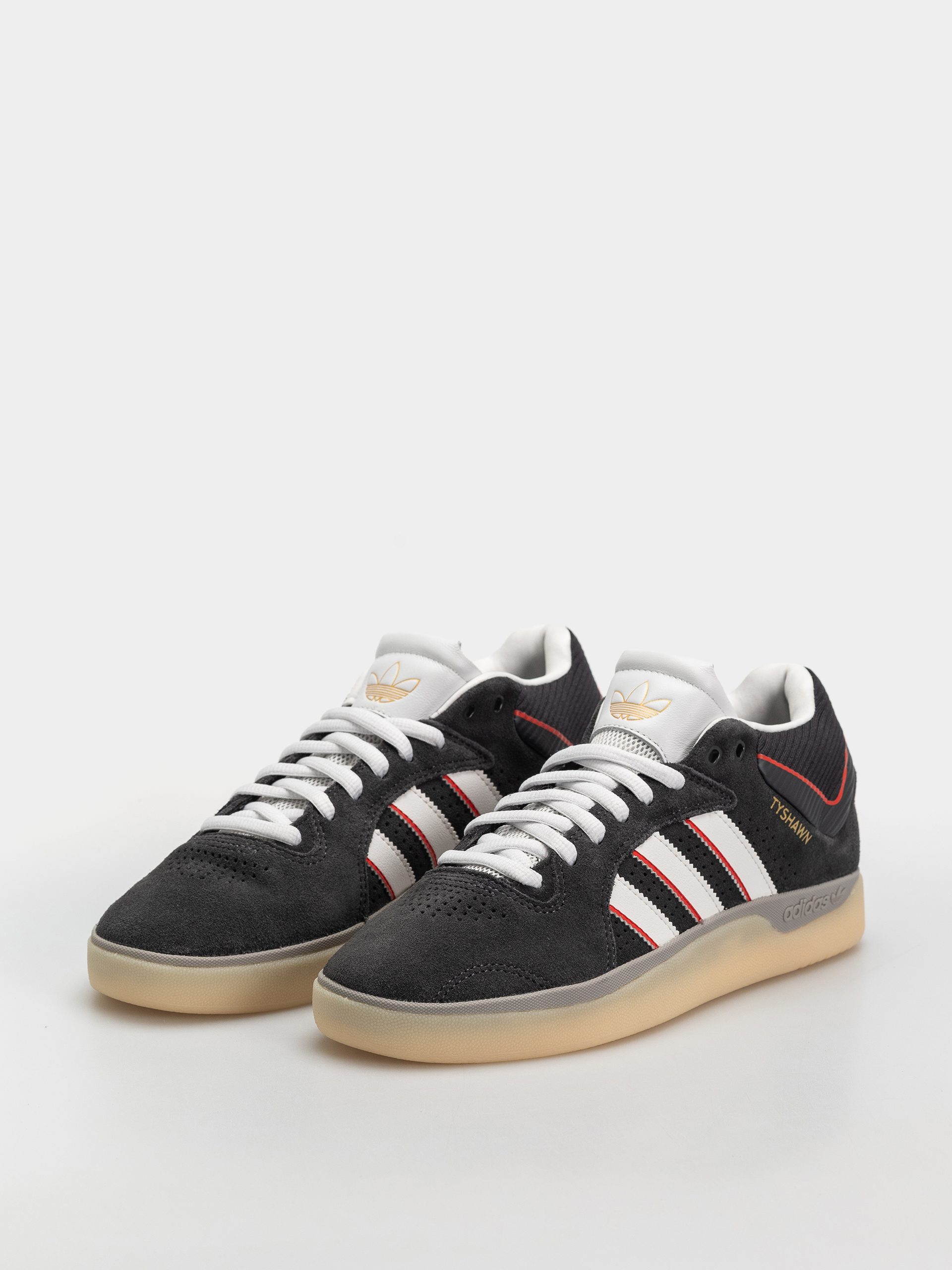 Topánky adidas Tyshawn (carbon/crywht/betsca)