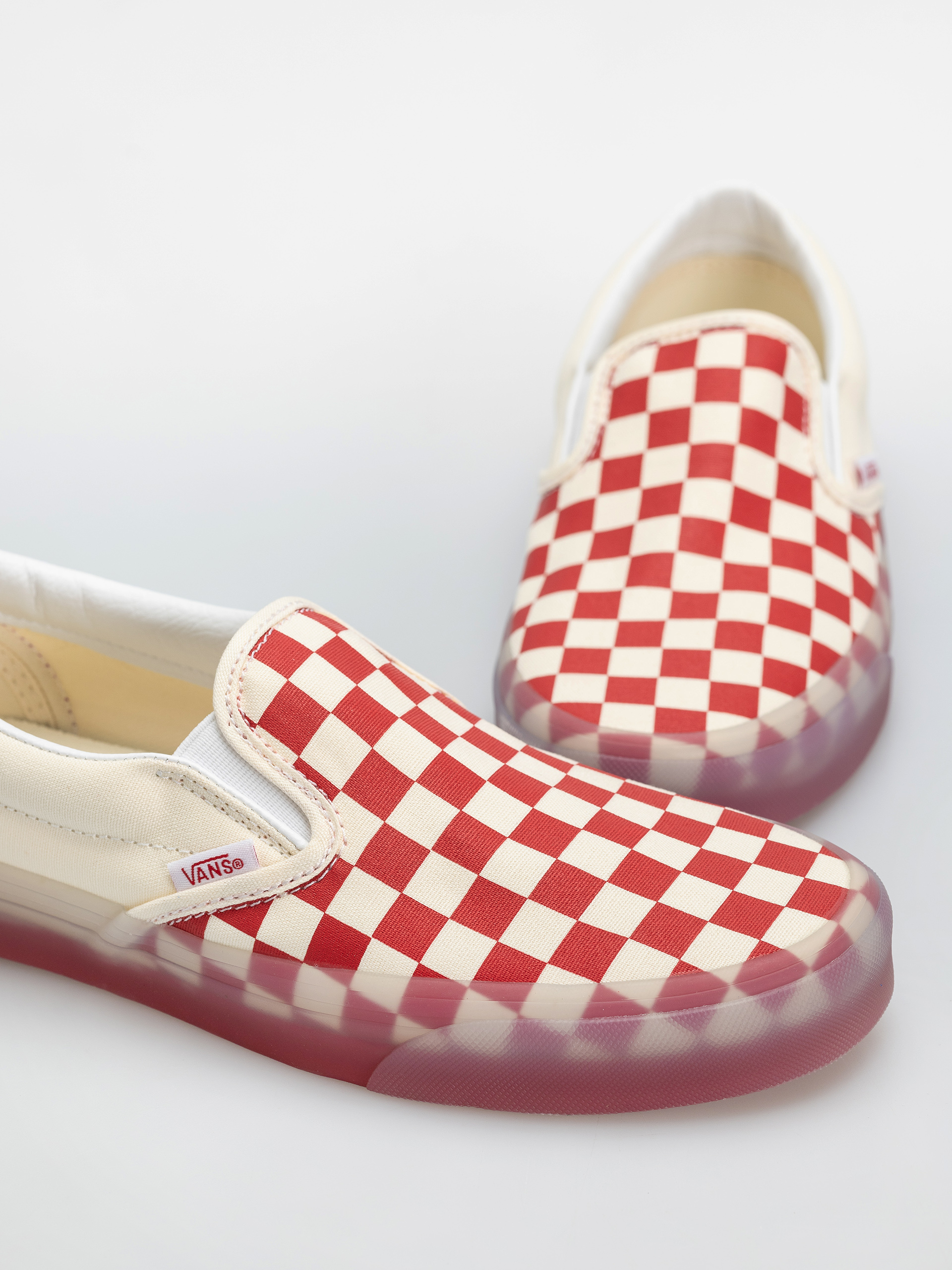 Topánky Vans Classic Slip On (red/marshmallow)