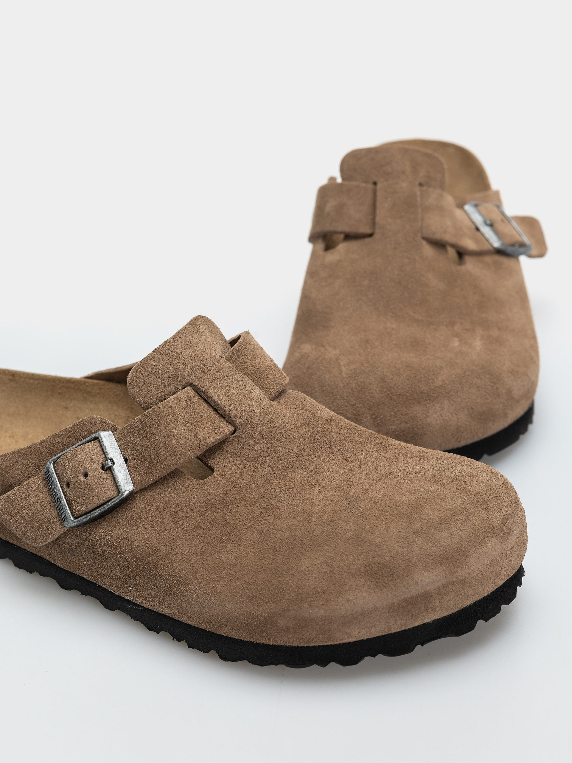 Šľapky Birkenstock Boston Suede Leather Regular (dark tea)