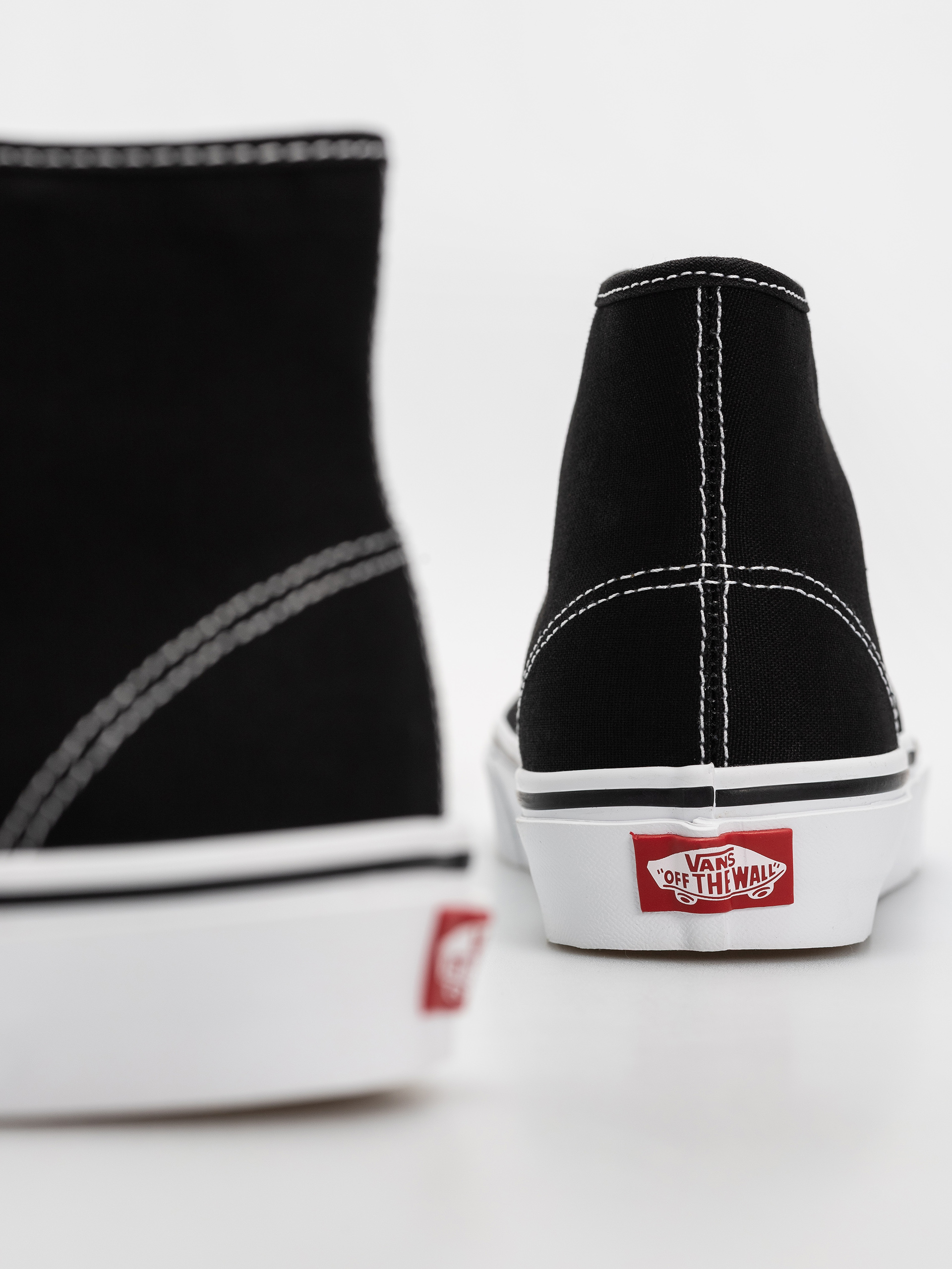 Topánky Vans Authentic Hi 2.0 (black/true white)