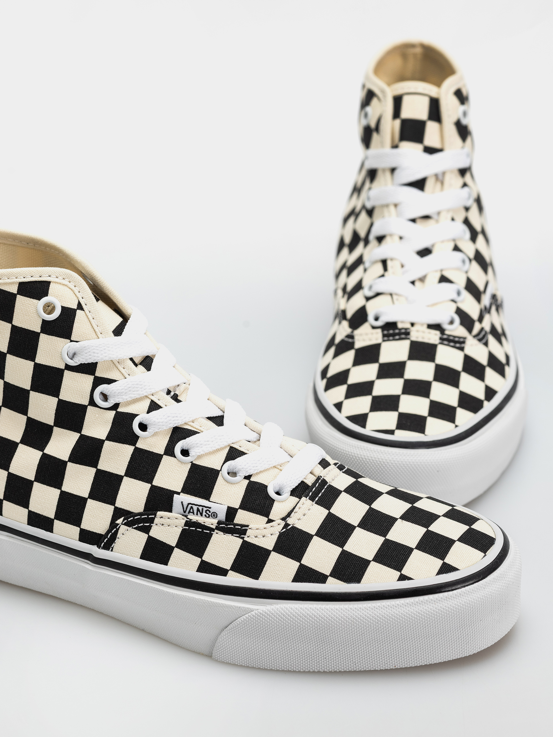 Topánky Vans Authentic Hi 2.0 (black/true white)