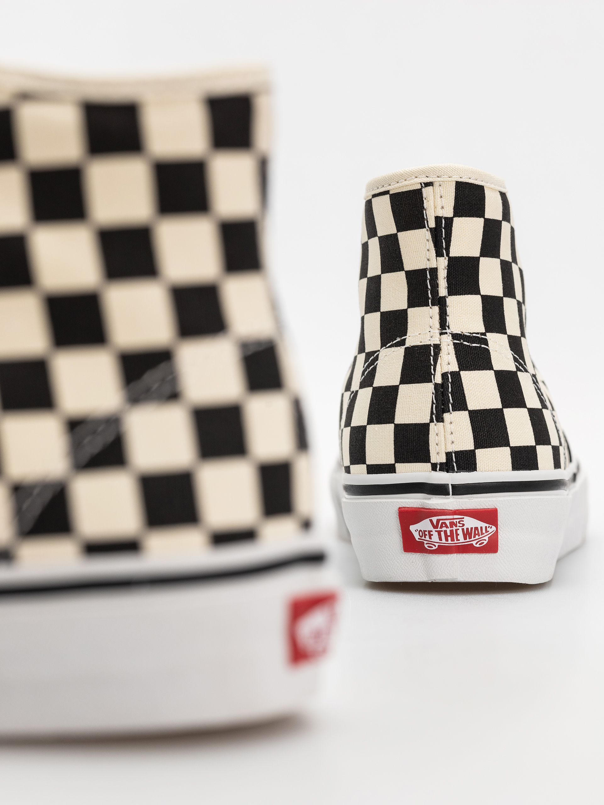 Topánky Vans Authentic Hi 2.0 (black/true white)