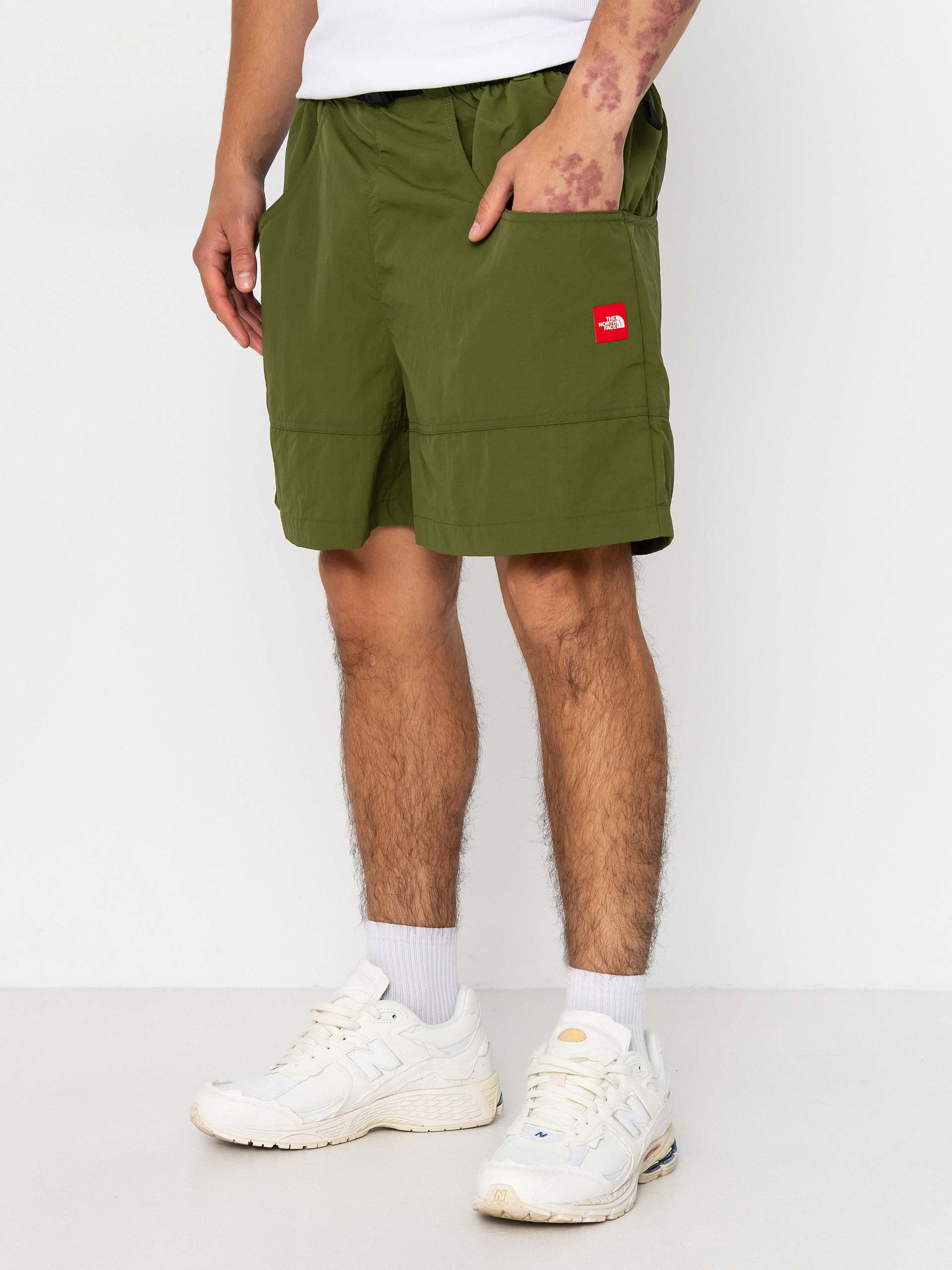 Kraťasy The North Face Tnf Red Box Nylon Belted (woodland green)