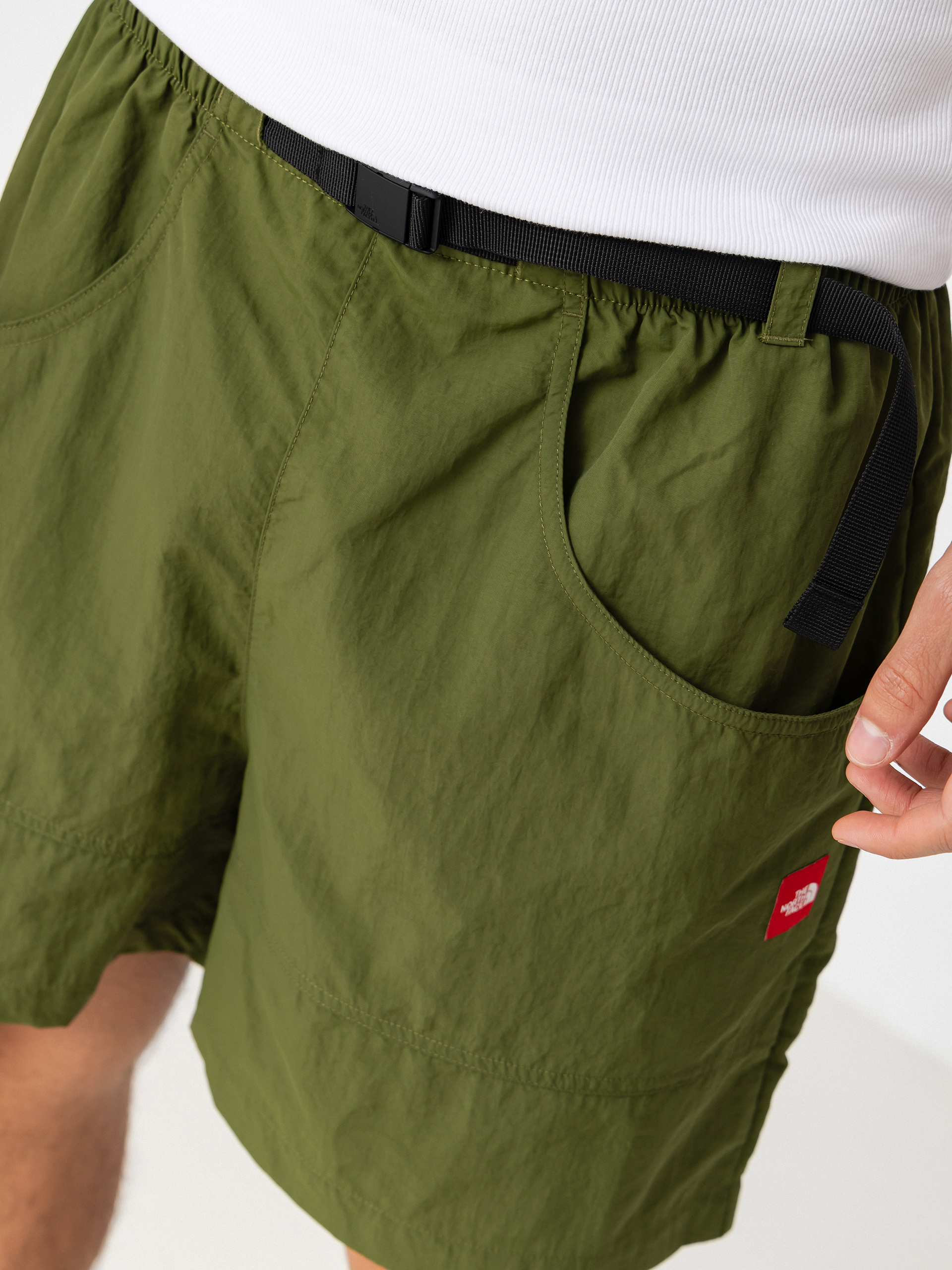 Kraťasy The North Face Tnf Red Box Nylon Belted (woodland green)