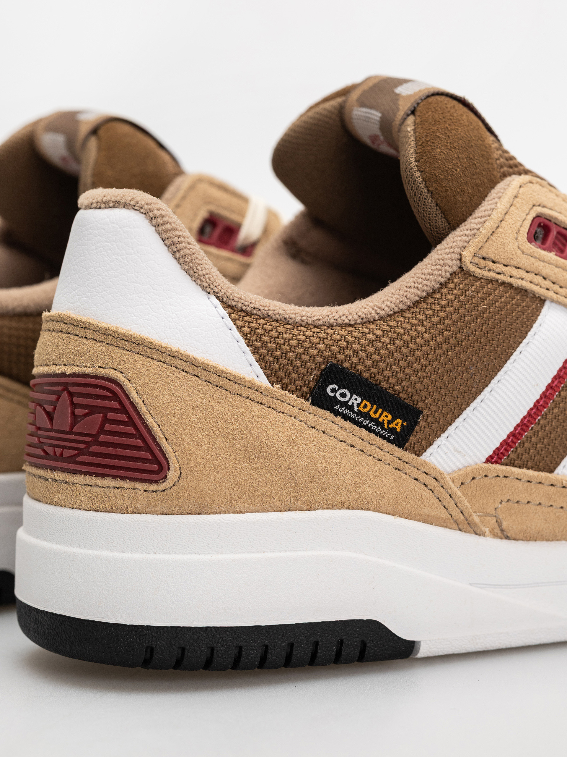 Topánky adidas Tekkira Cup (cardbo/ftwwht/tmvire)