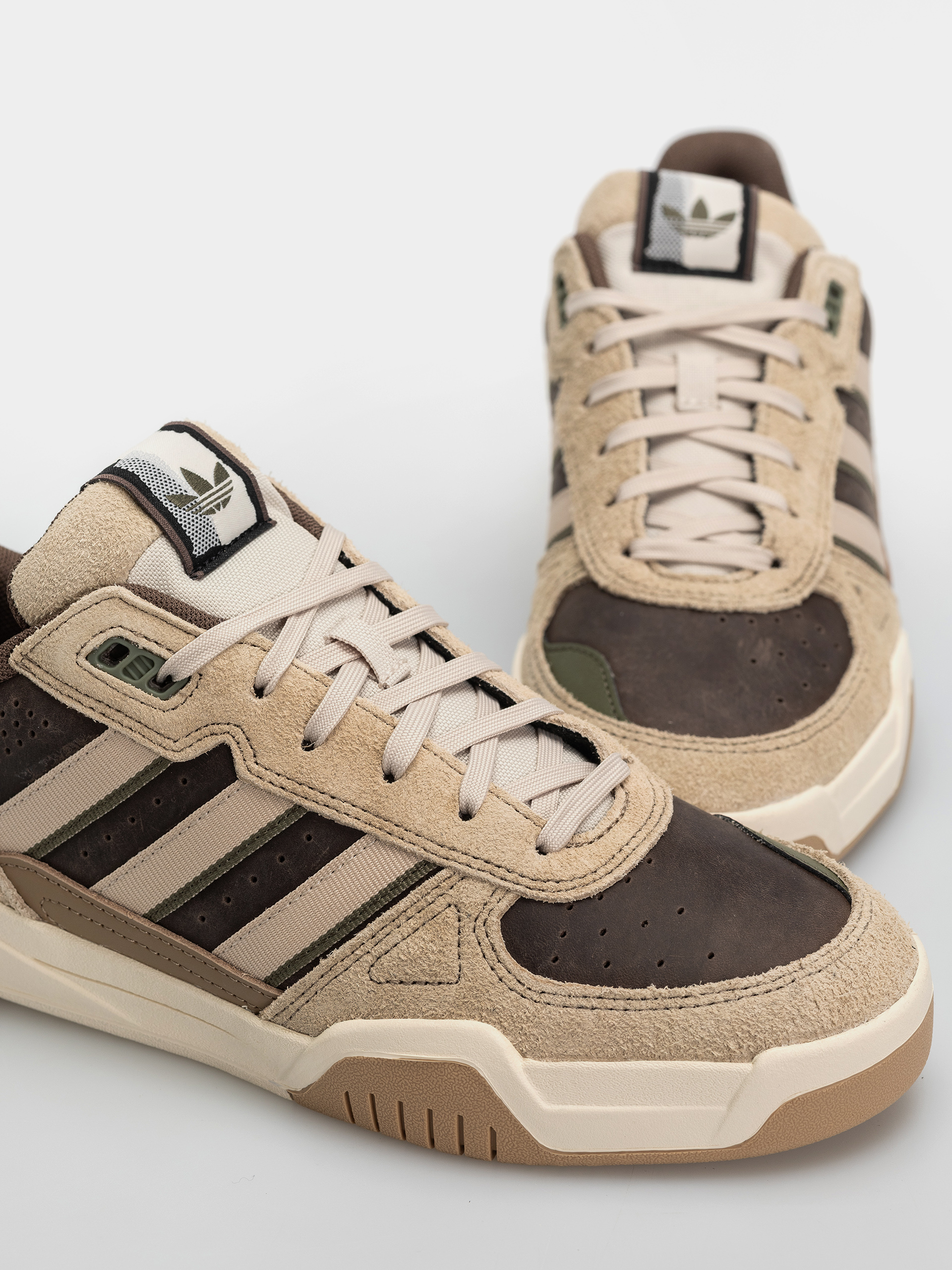 Topánky adidas Tekkira Cup X Momij (cardbo/earstr/crli)