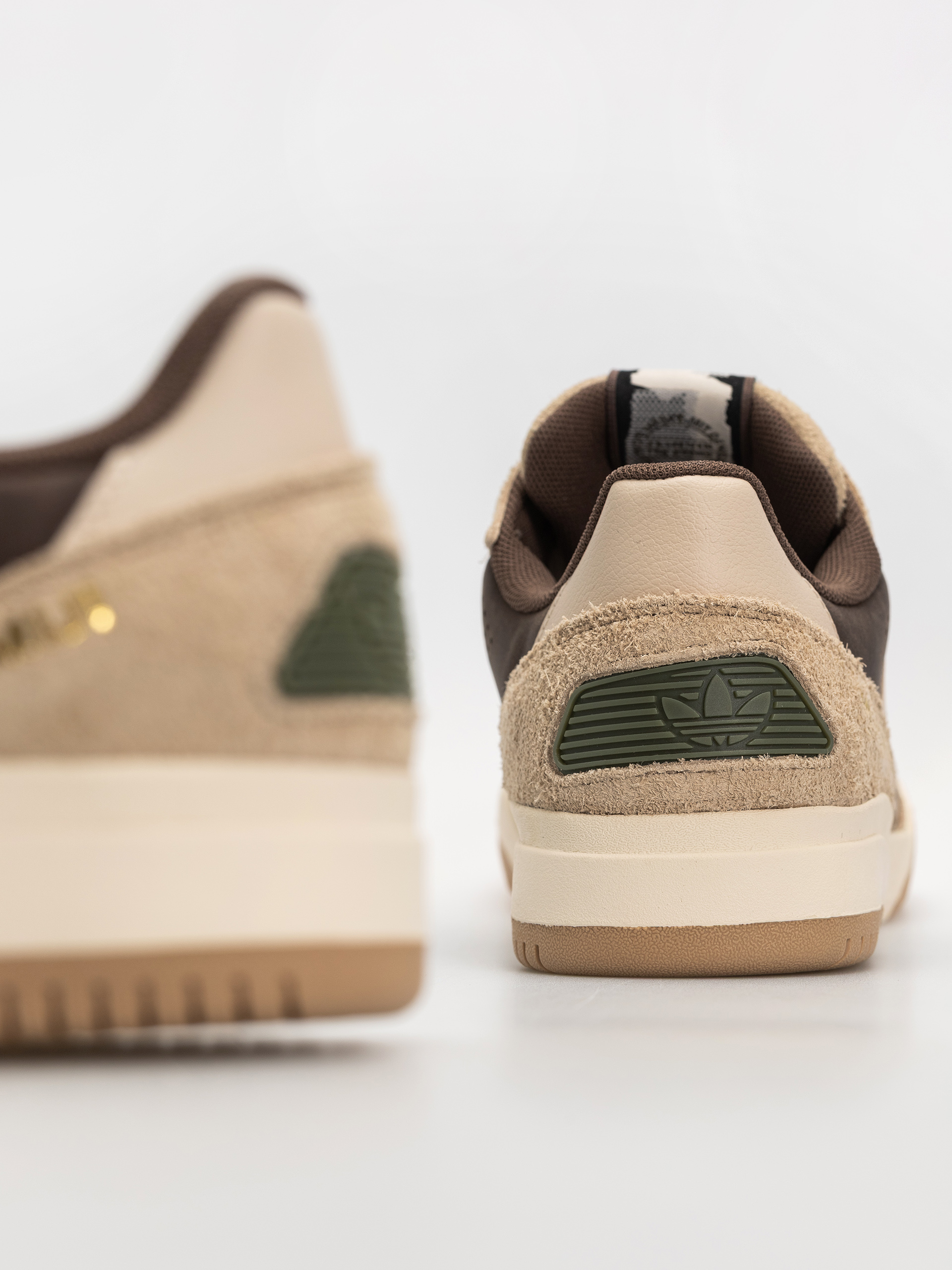 Topánky adidas Tekkira Cup X Momij (cardbo/earstr/crli)