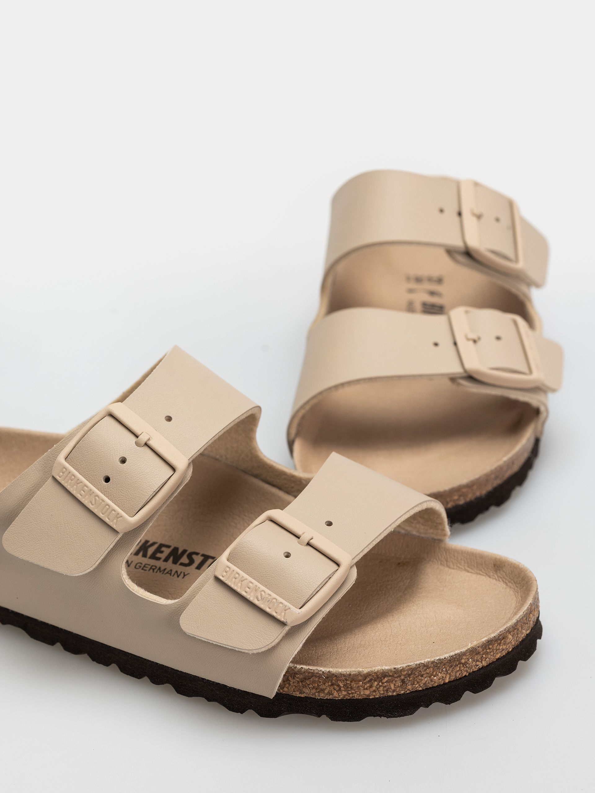 Šľapky Birkenstock Arizona Birko Flor Narrow (triples sandcastle)