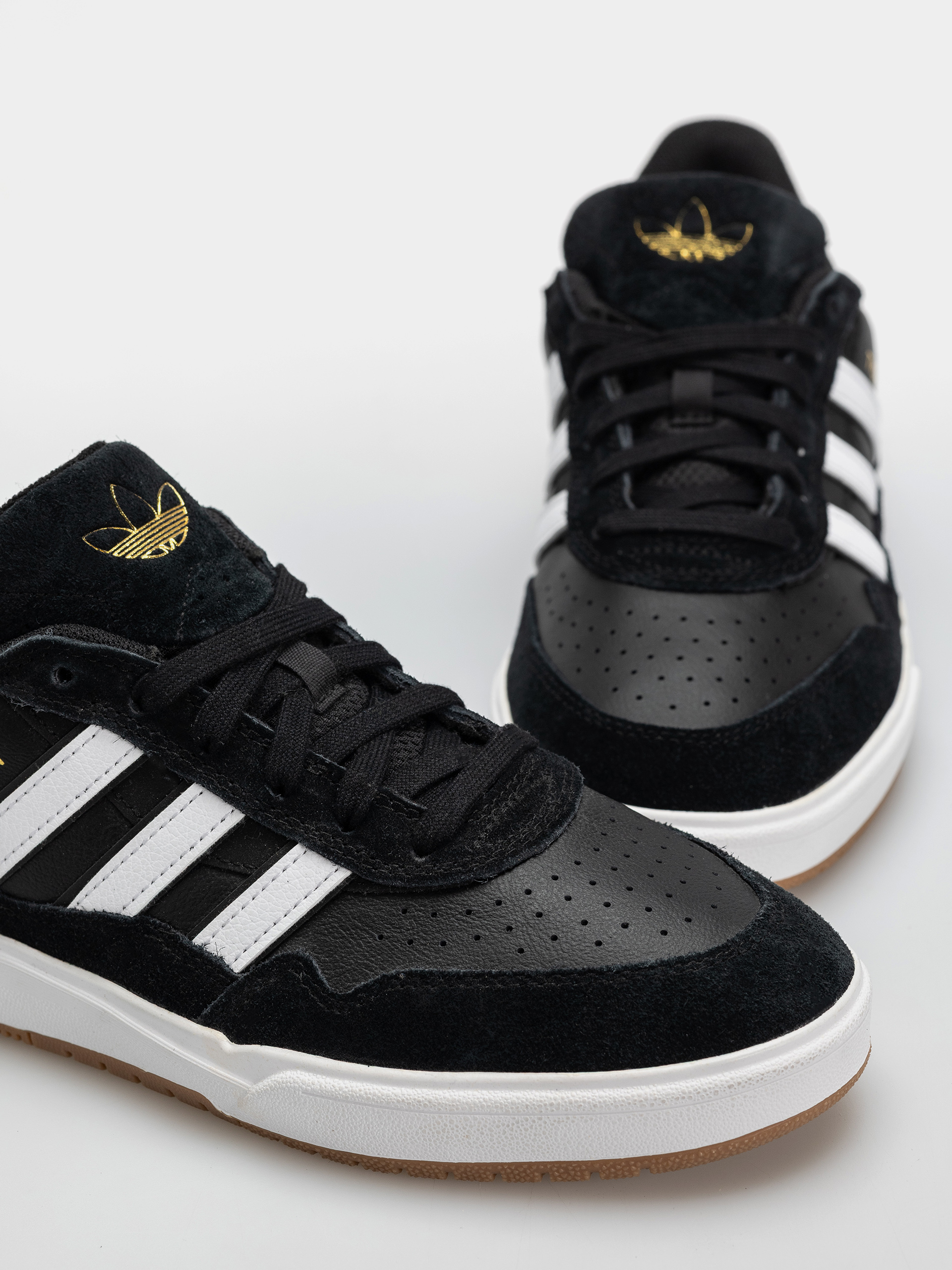 Topánky adidas Tyshawn II (cblack/ftwwht/gum4)