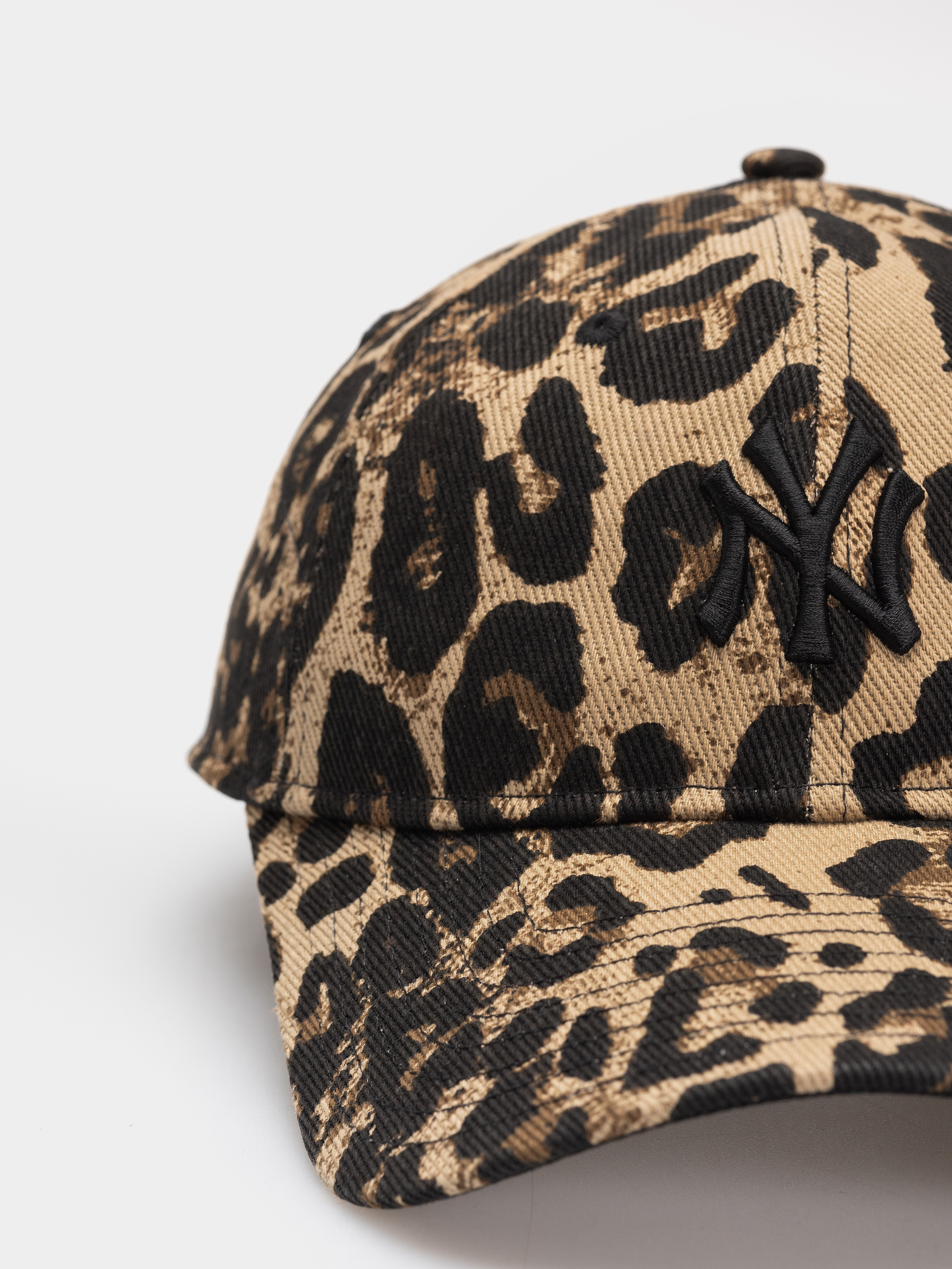 Šiltovka New Era Leopard 9Twenty New York Yankees Wmn (camo leo)