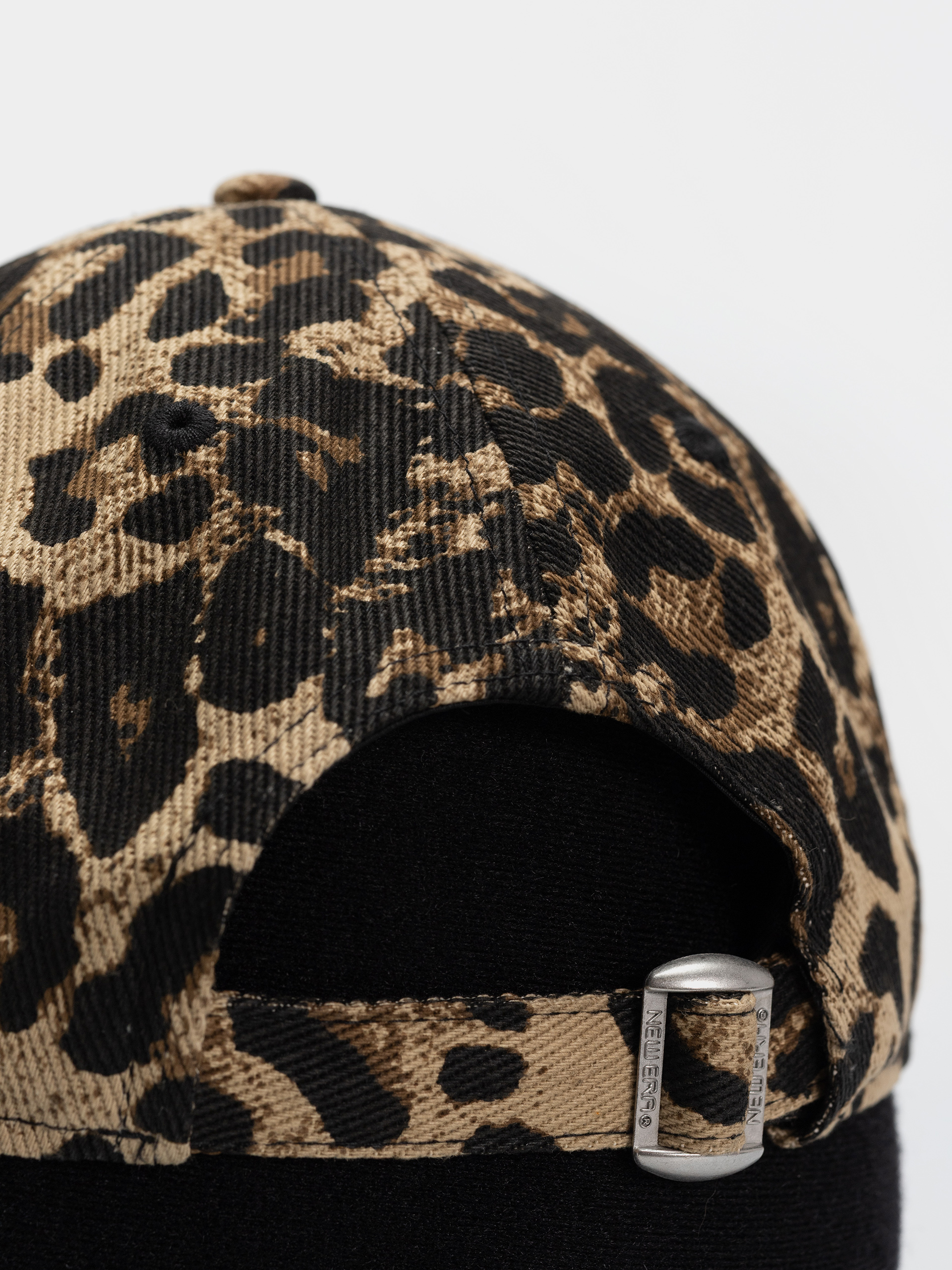 Šiltovka New Era Leopard 9Twenty New York Yankees Wmn (camo leo)