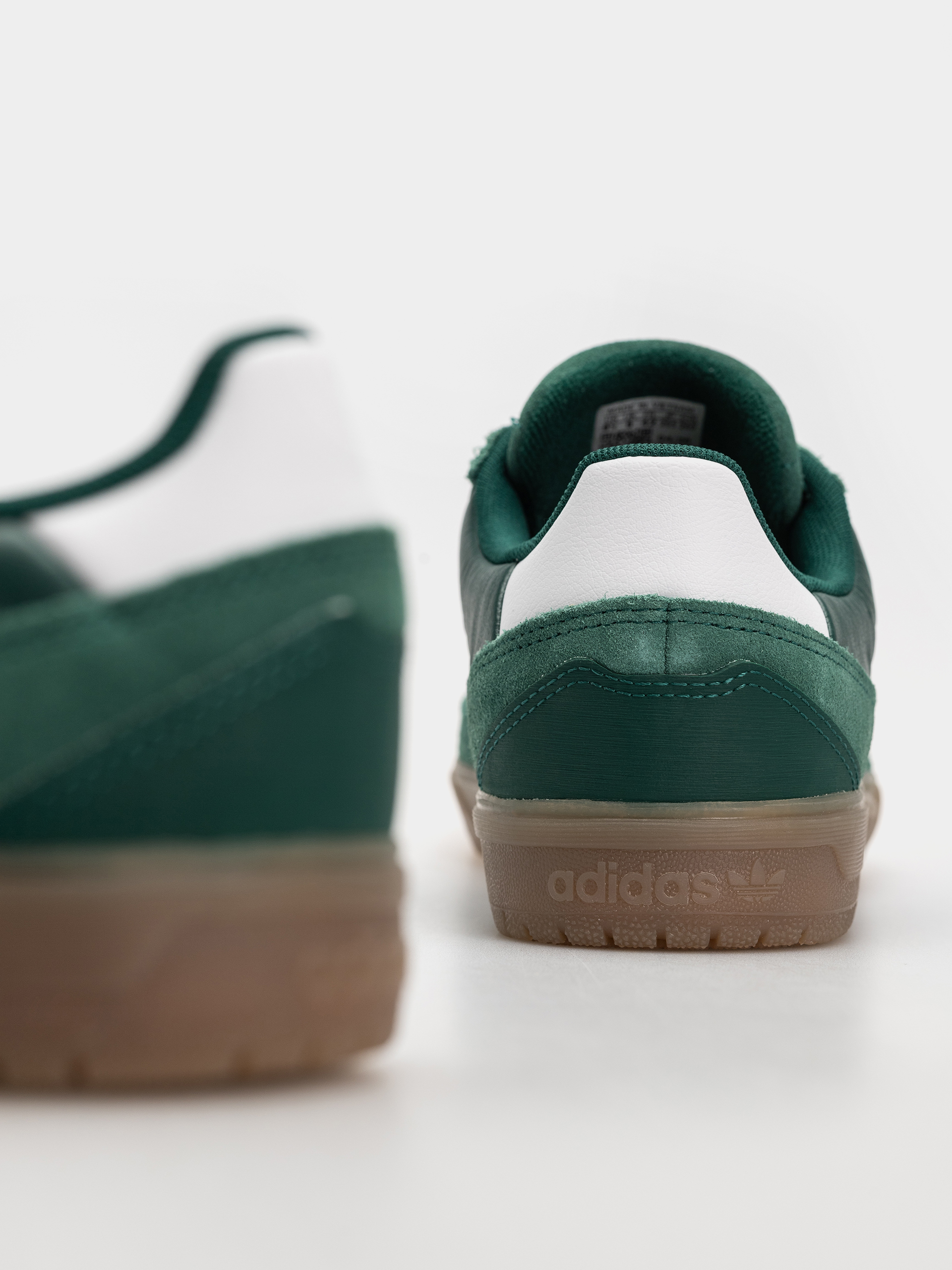 Topánky adidas Tyshawn II (cgreen/ftwwht/gum5)