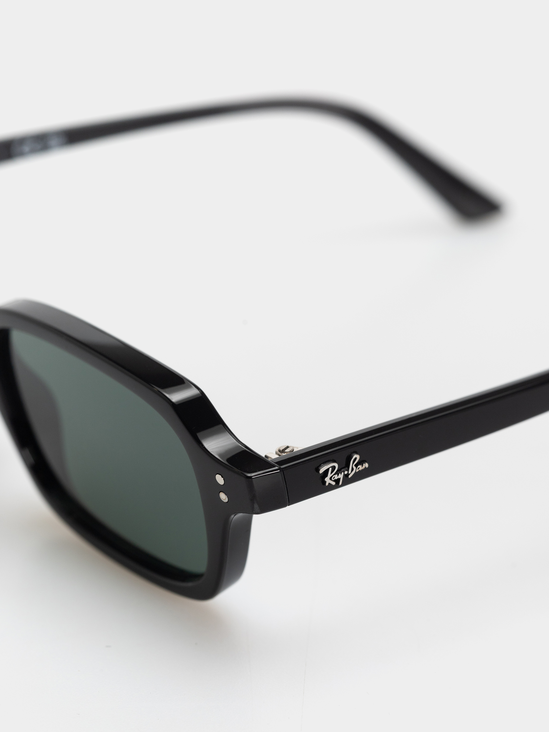 Slnečné okuliare Ray-Ban Zuri (polerowany black/ciemnogreen)