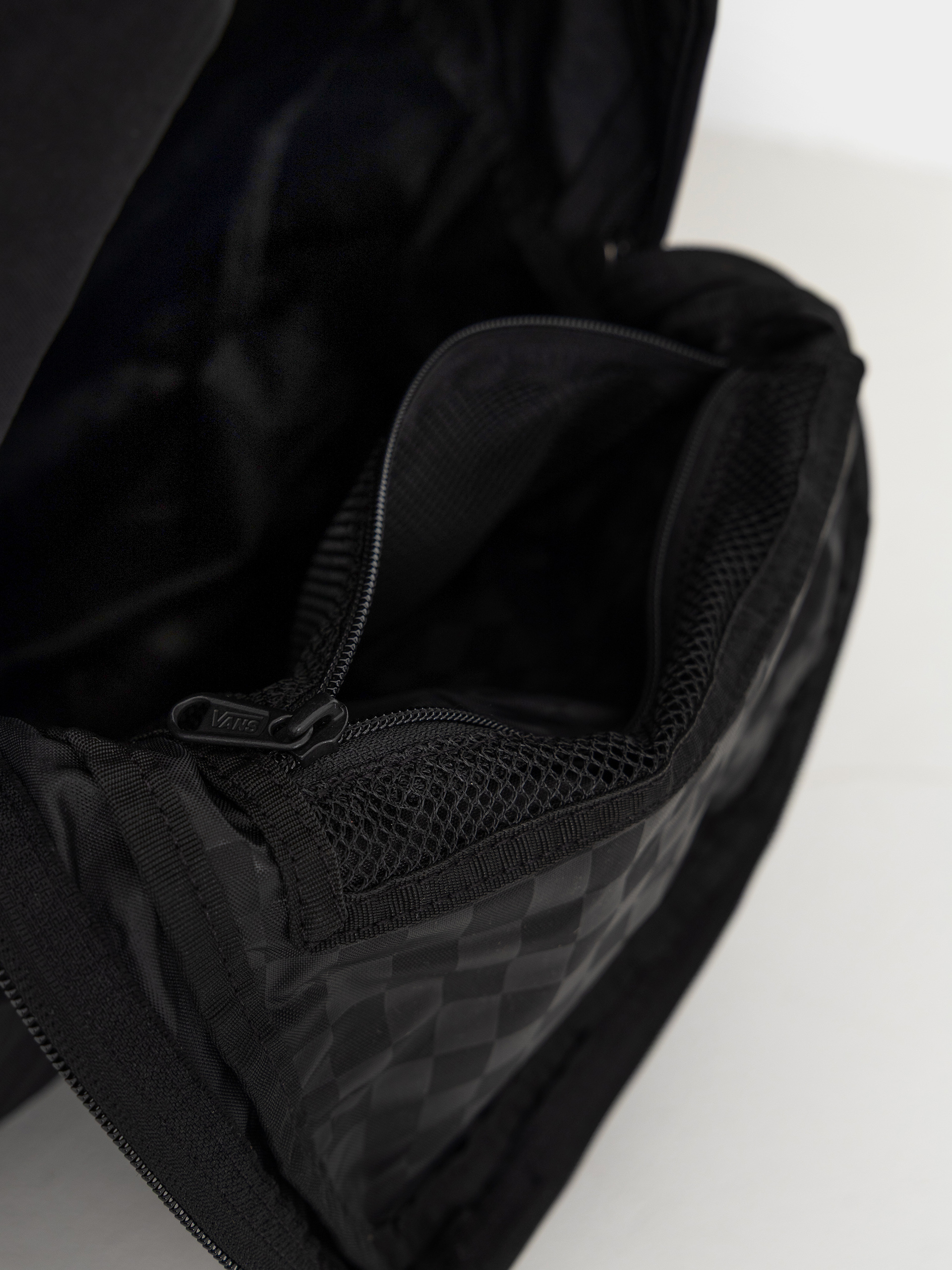 Batoh Vans Off The Wall (black)