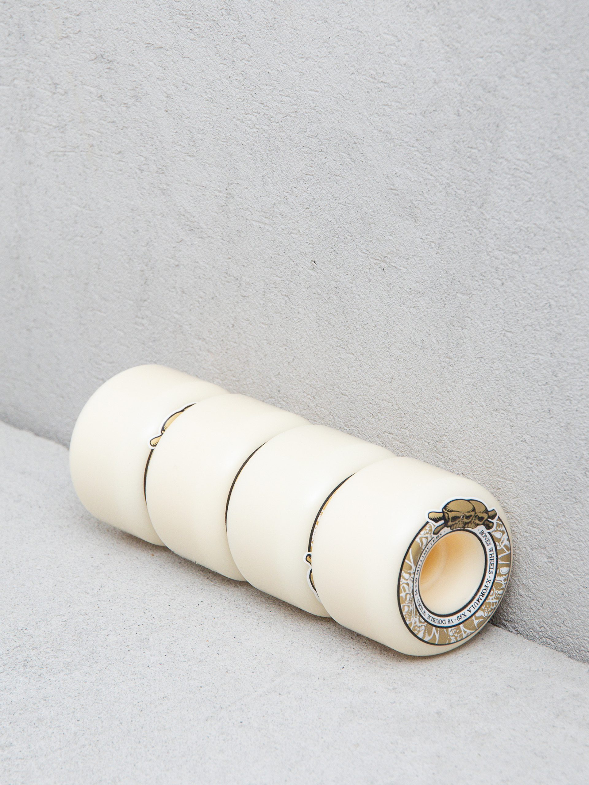 Kolieska Bones X Formula V8 Double Wides (white)