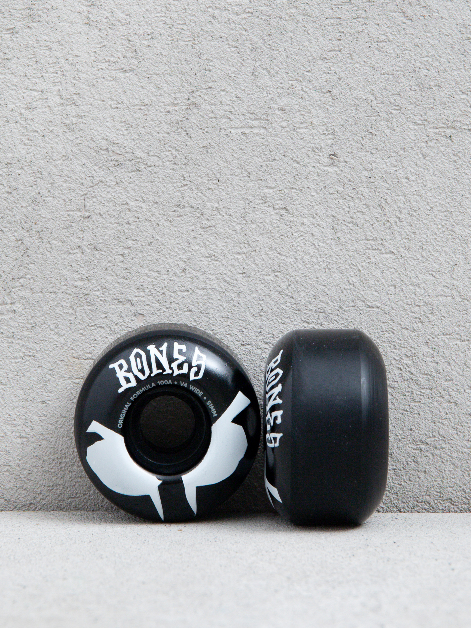 Kolieska Bones Og Formula V4 Wides 100A