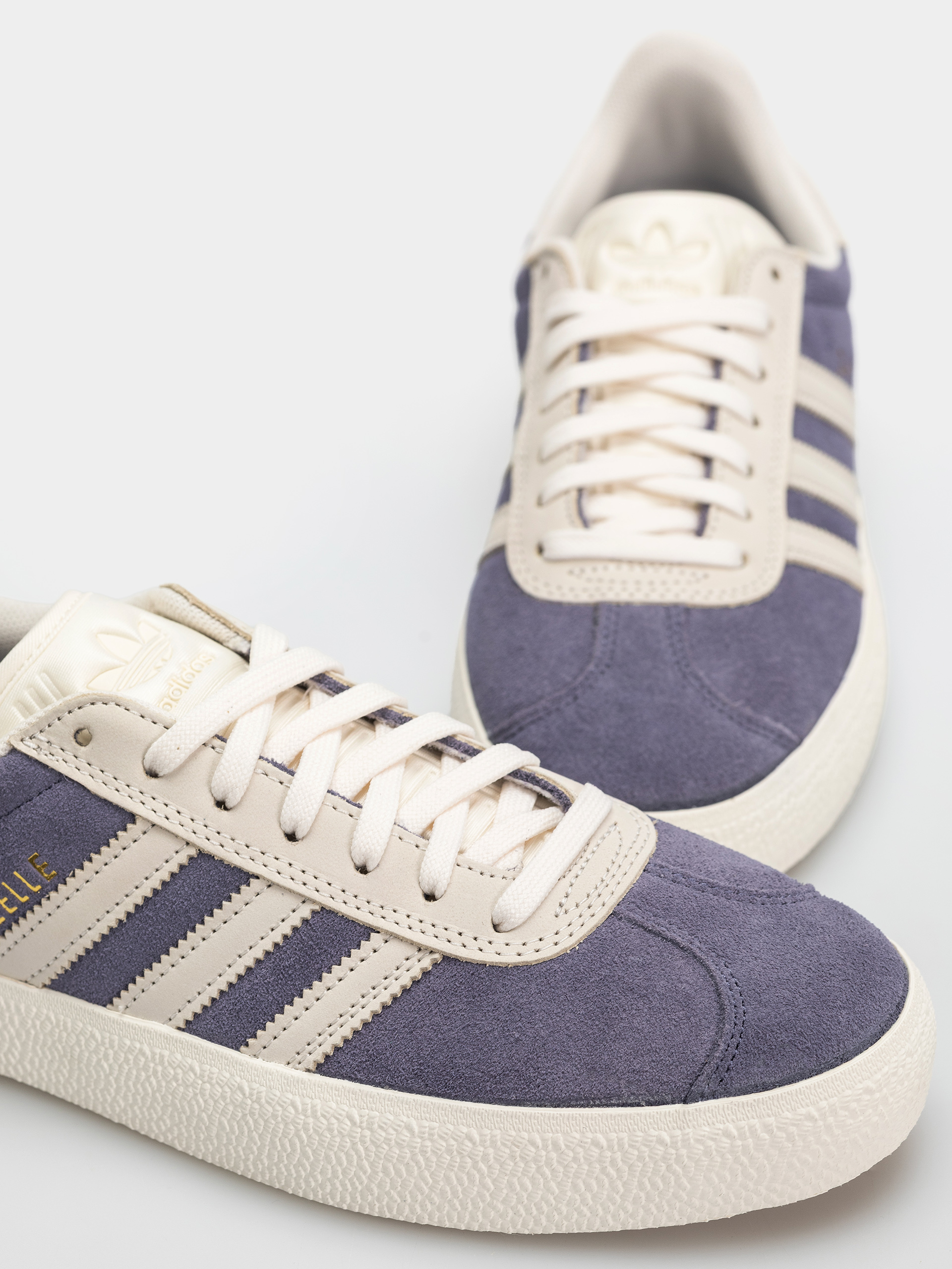 Topánky adidas Gazelle Adv (suppur/cwhite/goldmt)