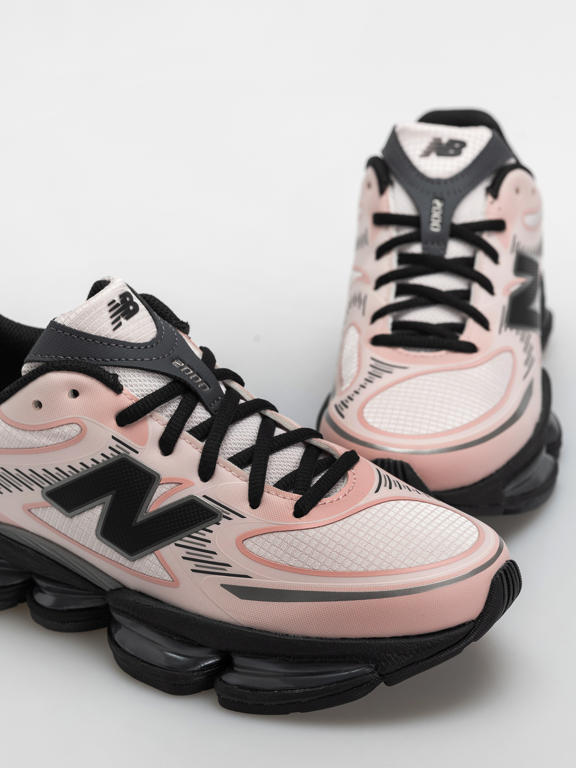 Topánky New Balance 2000 (pink granite/pink chalk/black)