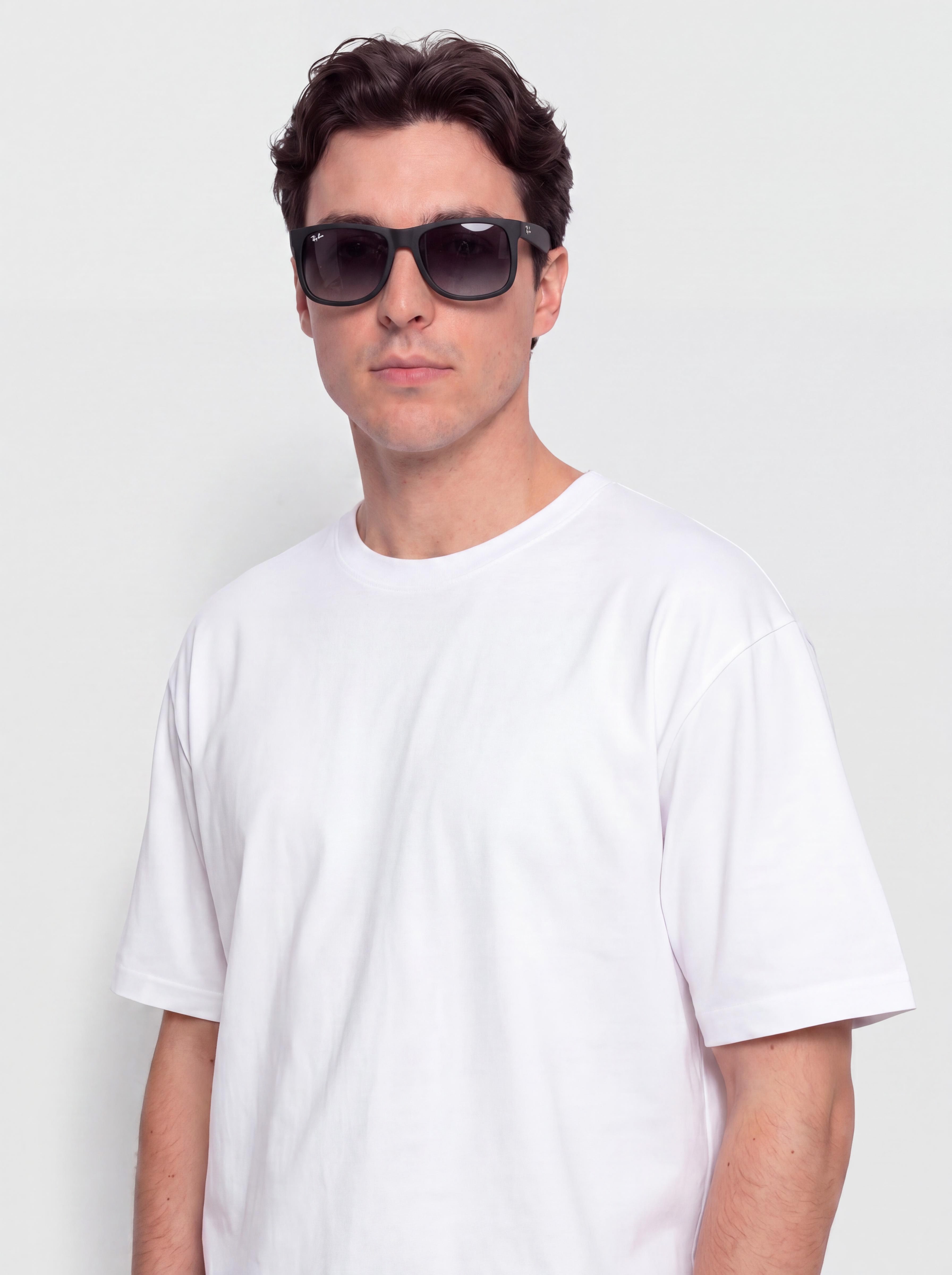 Slnečné okuliare Ray-Ban Justin Classic (matowy guma czarny/ciemnoszary)