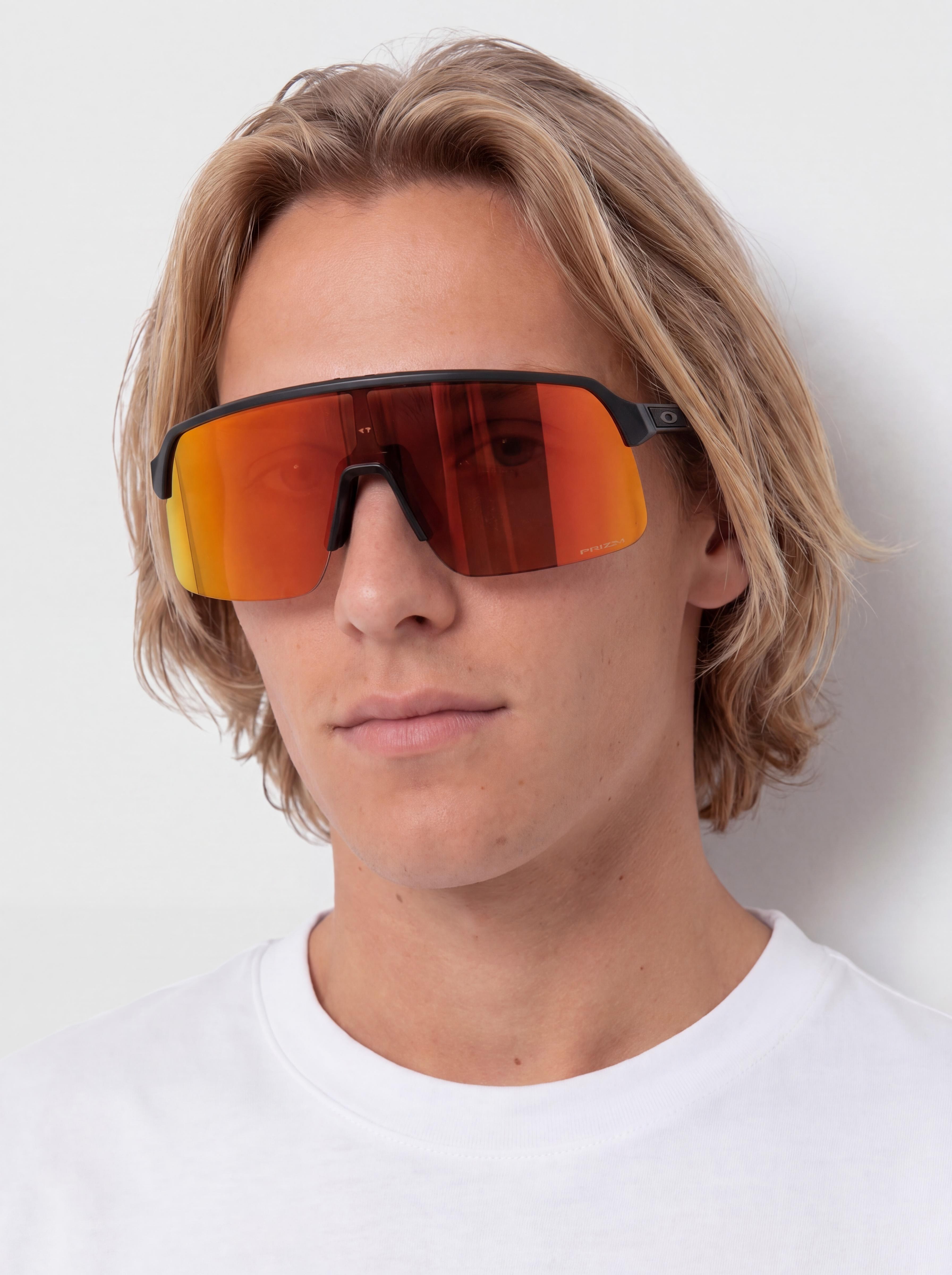 Slnečné okuliare Oakley Sutro Lite (matte carbon/prizm trail torch)