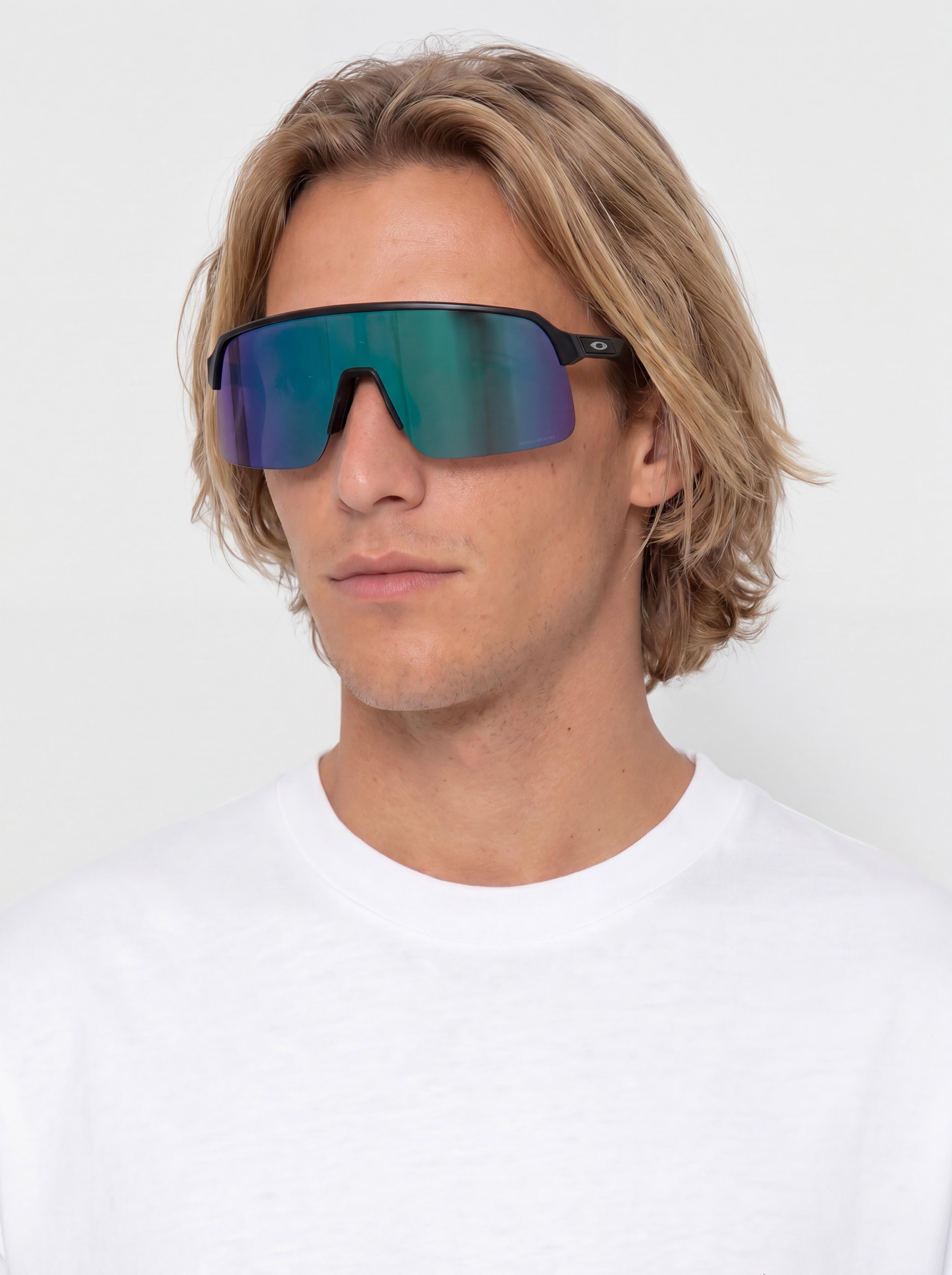 Slnečné okuliare Oakley Sutro Lite (matte black/prizm road jade)